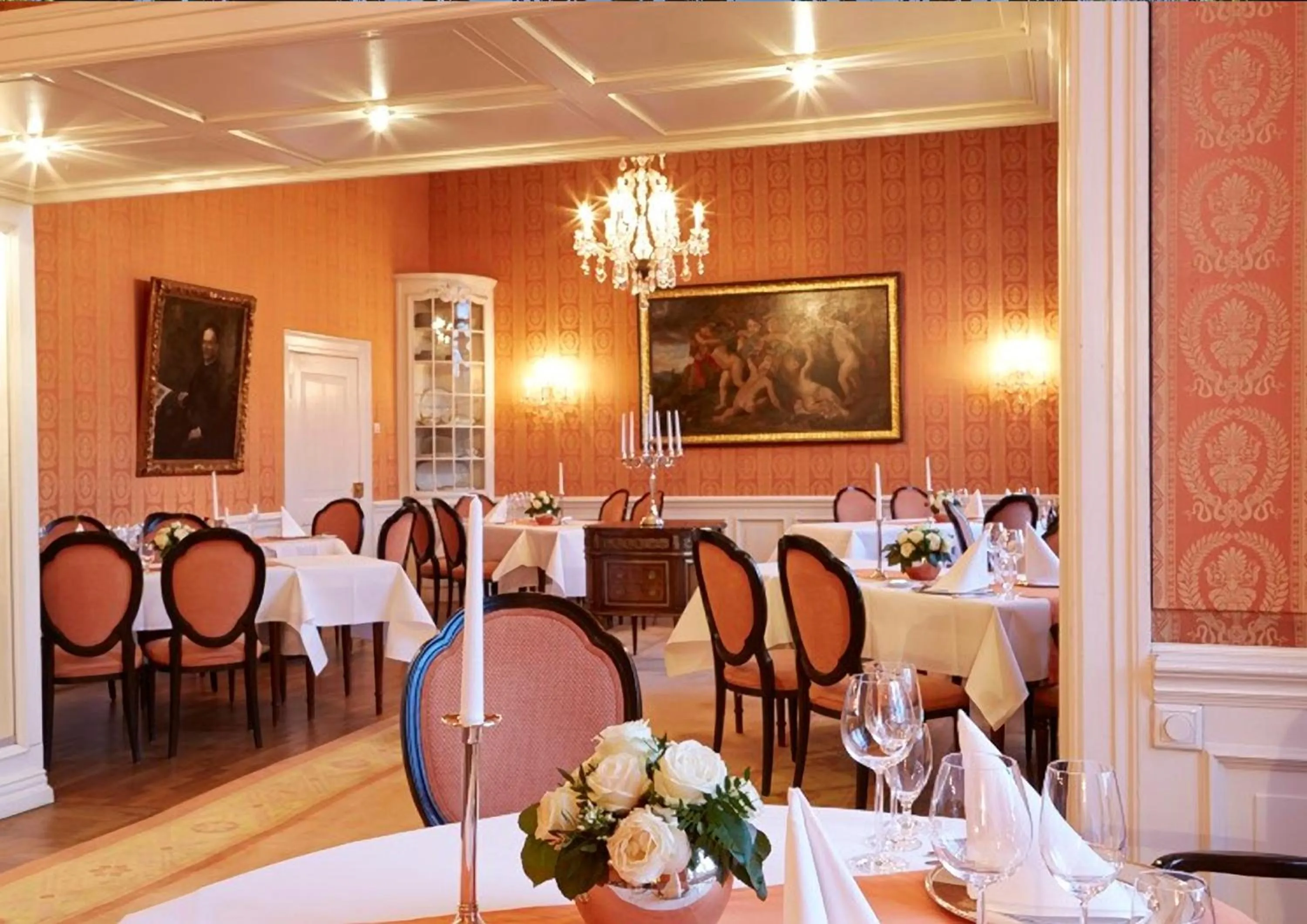 Restaurant/places to eat in Hotel Schloss Wilkinghege