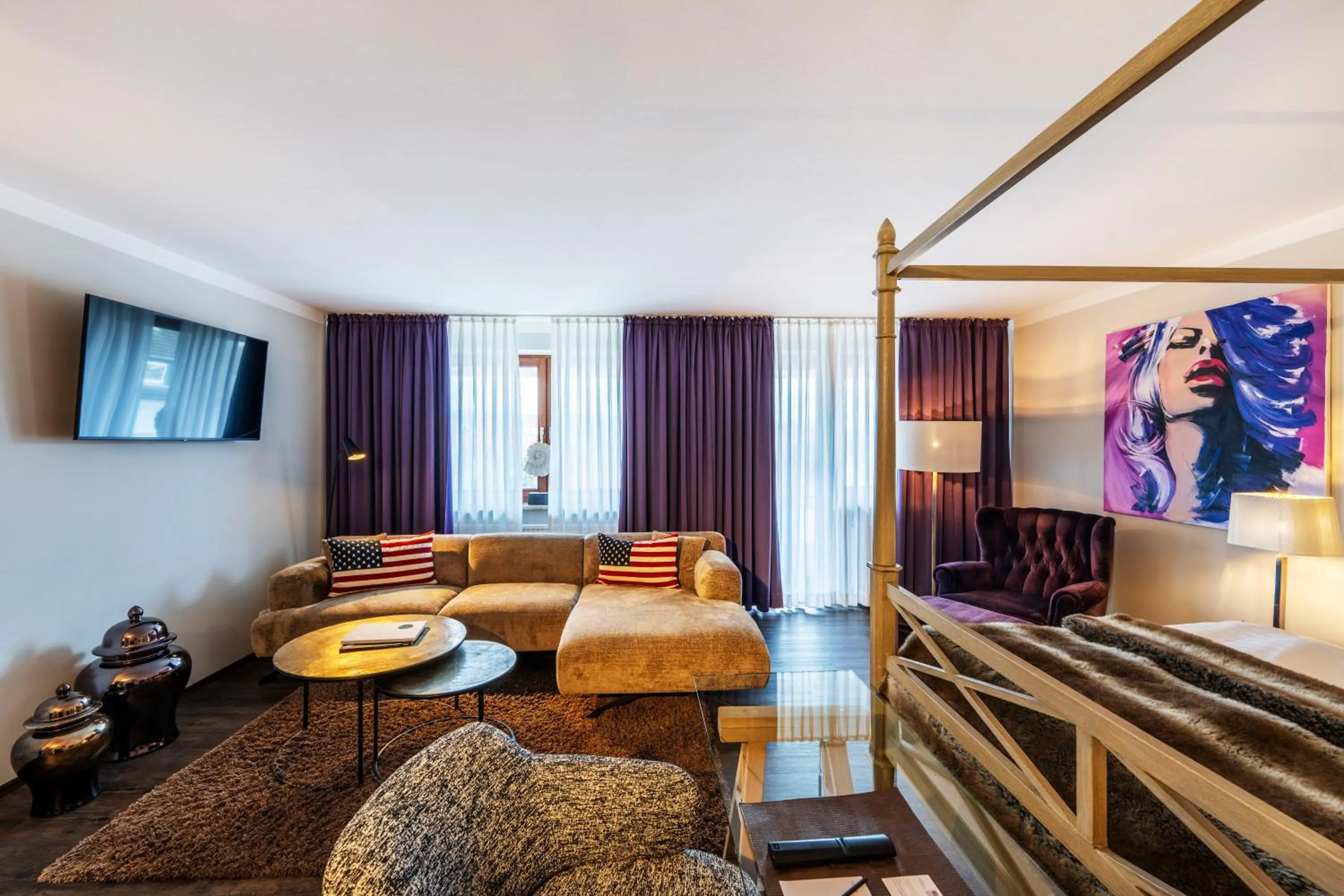 TV and multimedia in Der LIPPISCHE HOF