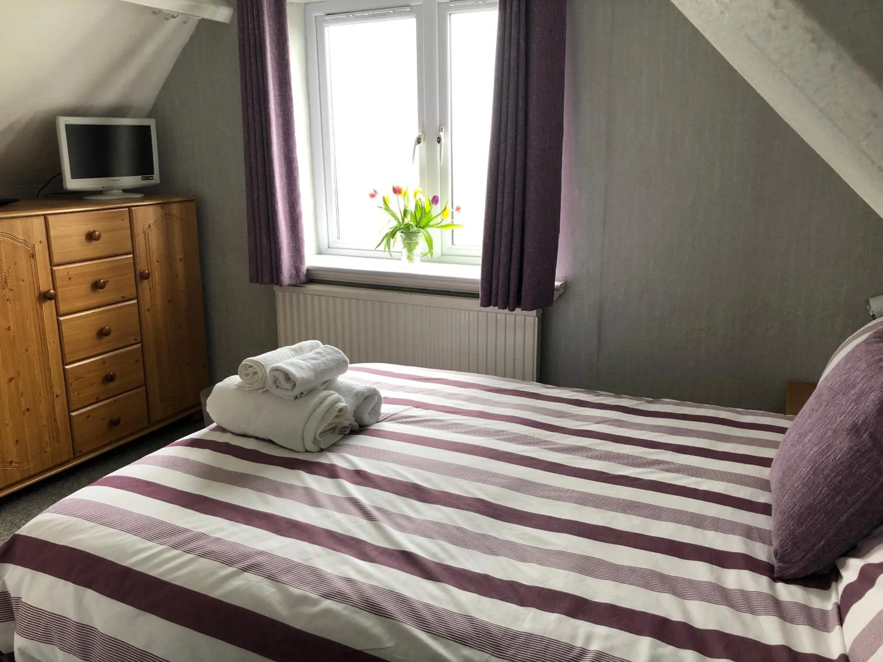 Bed in Borthalan House