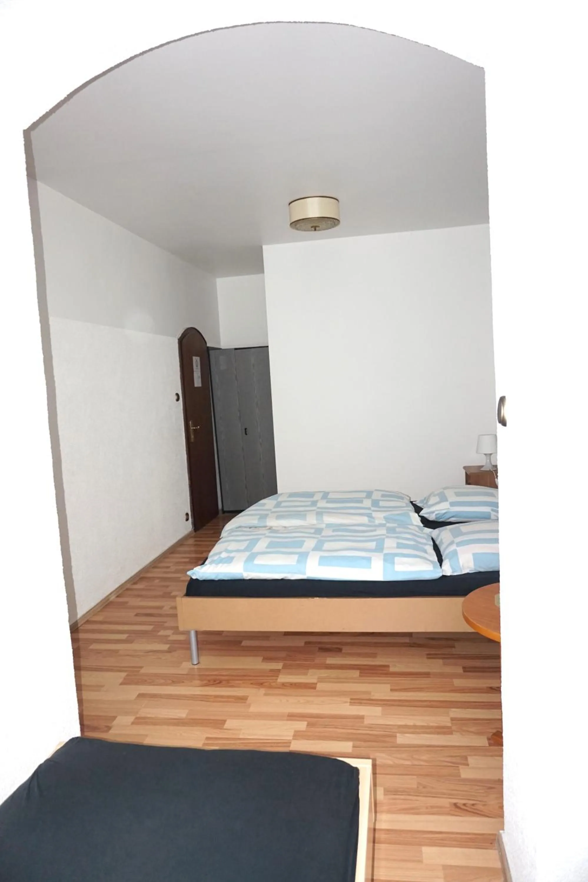 Photo of the whole room, Bed in Artus Hotel