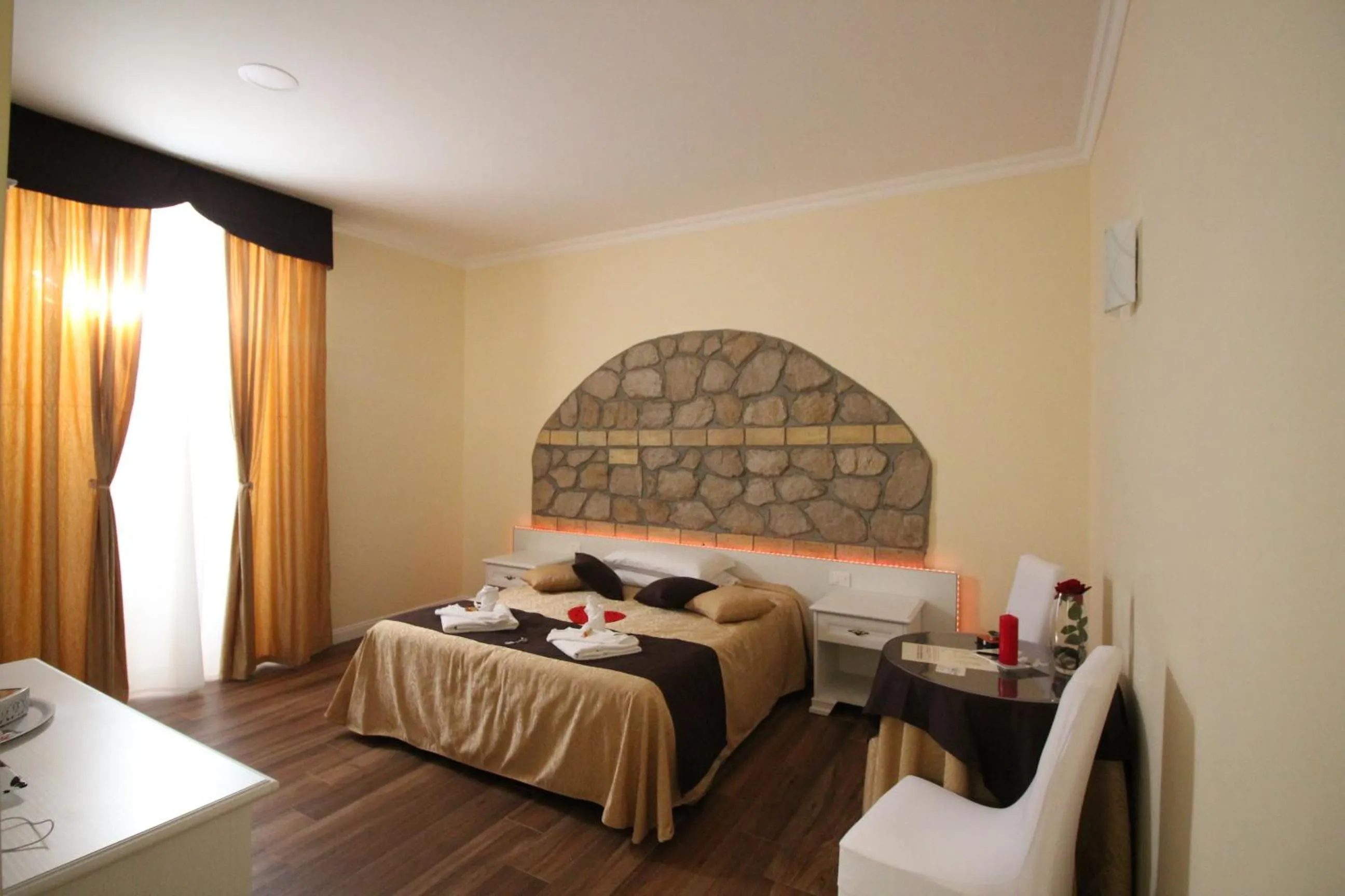 Decorative detail, Bed in Freedom Love B&B