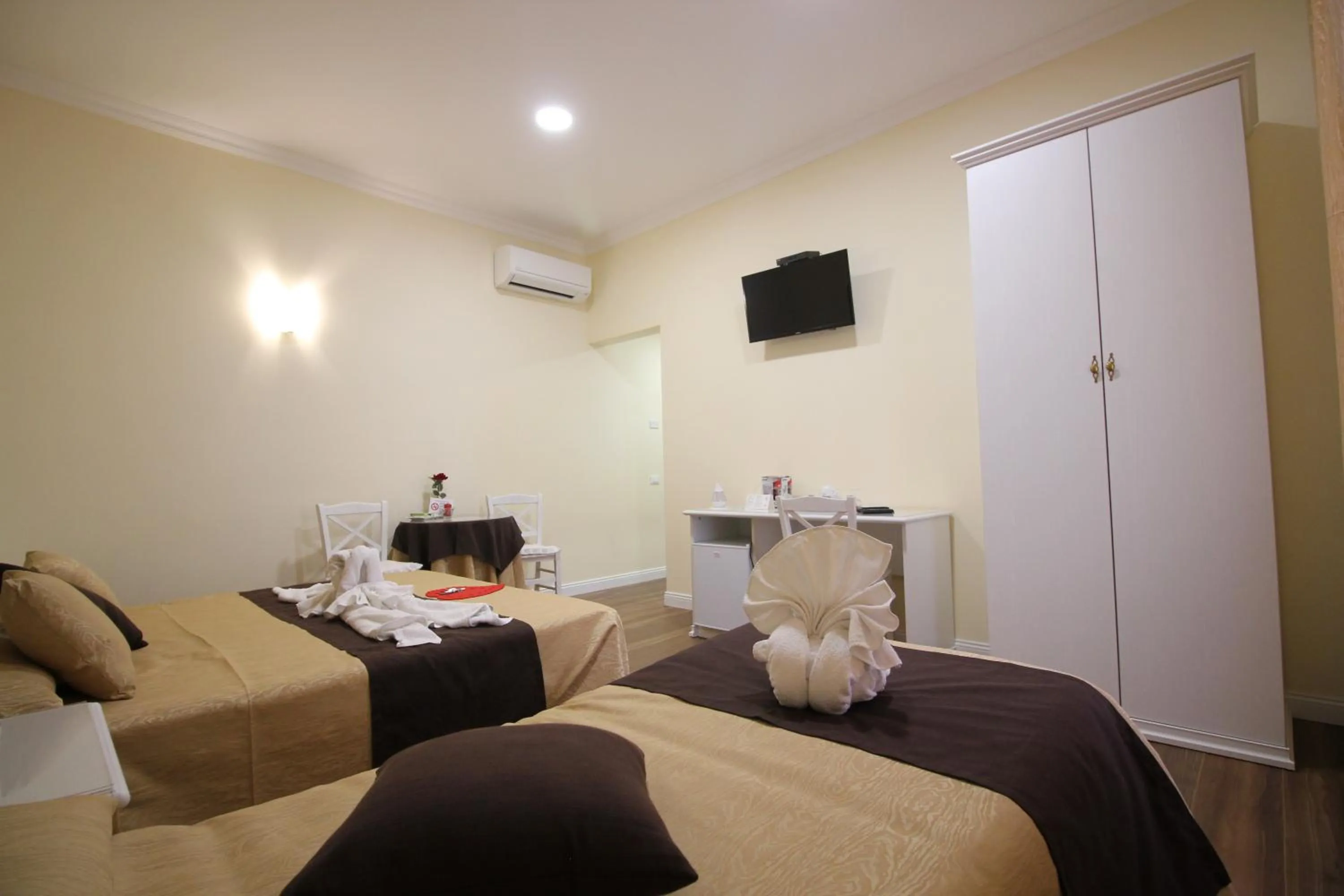 Decorative detail in Freedom Love B&B