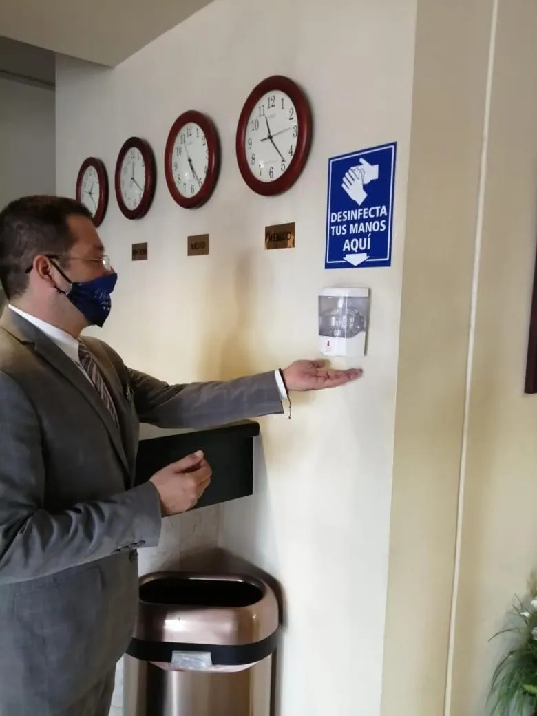 Staff in Residencial Inn & Suites