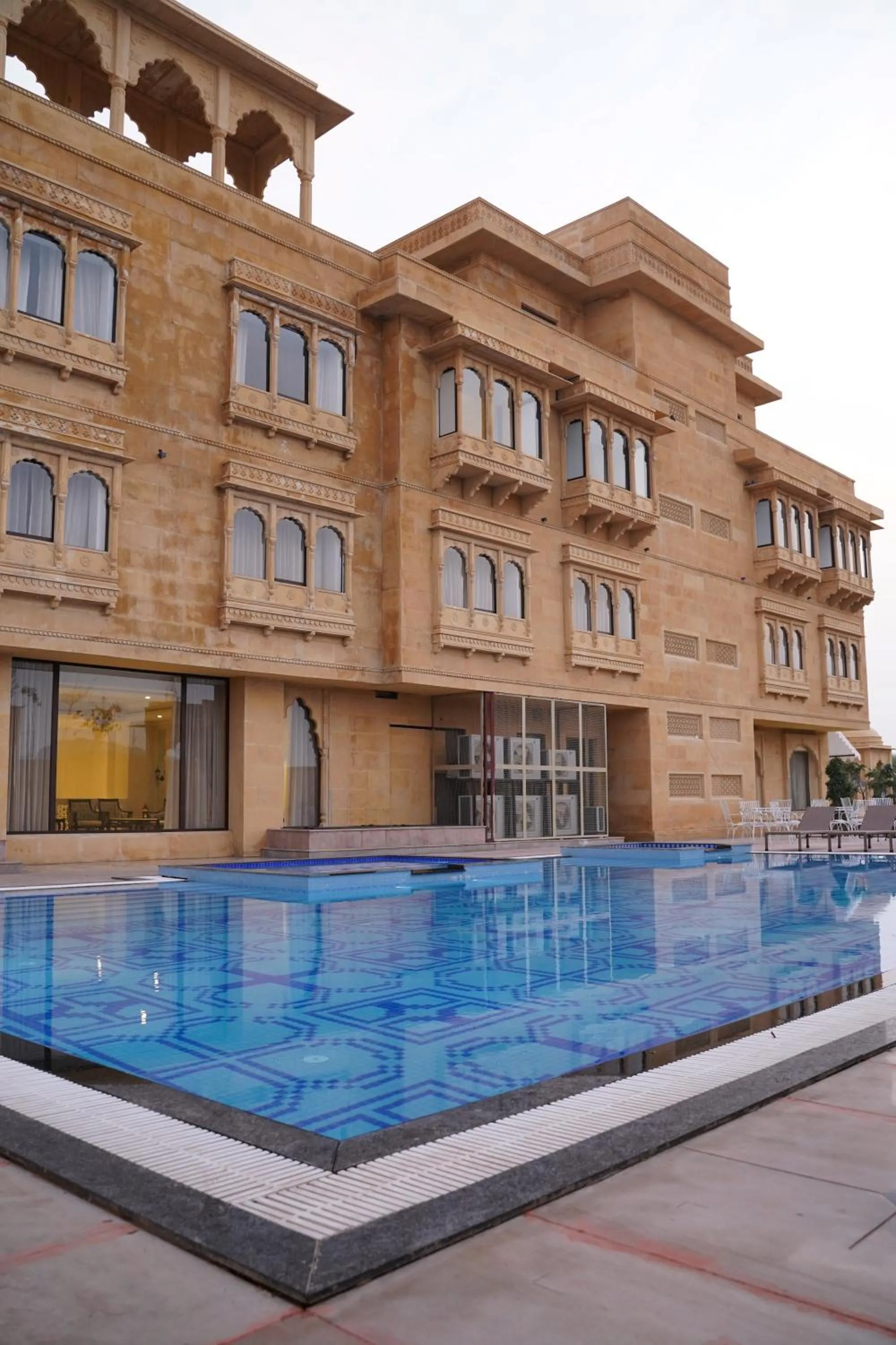 Property building in Sahdev Bagh