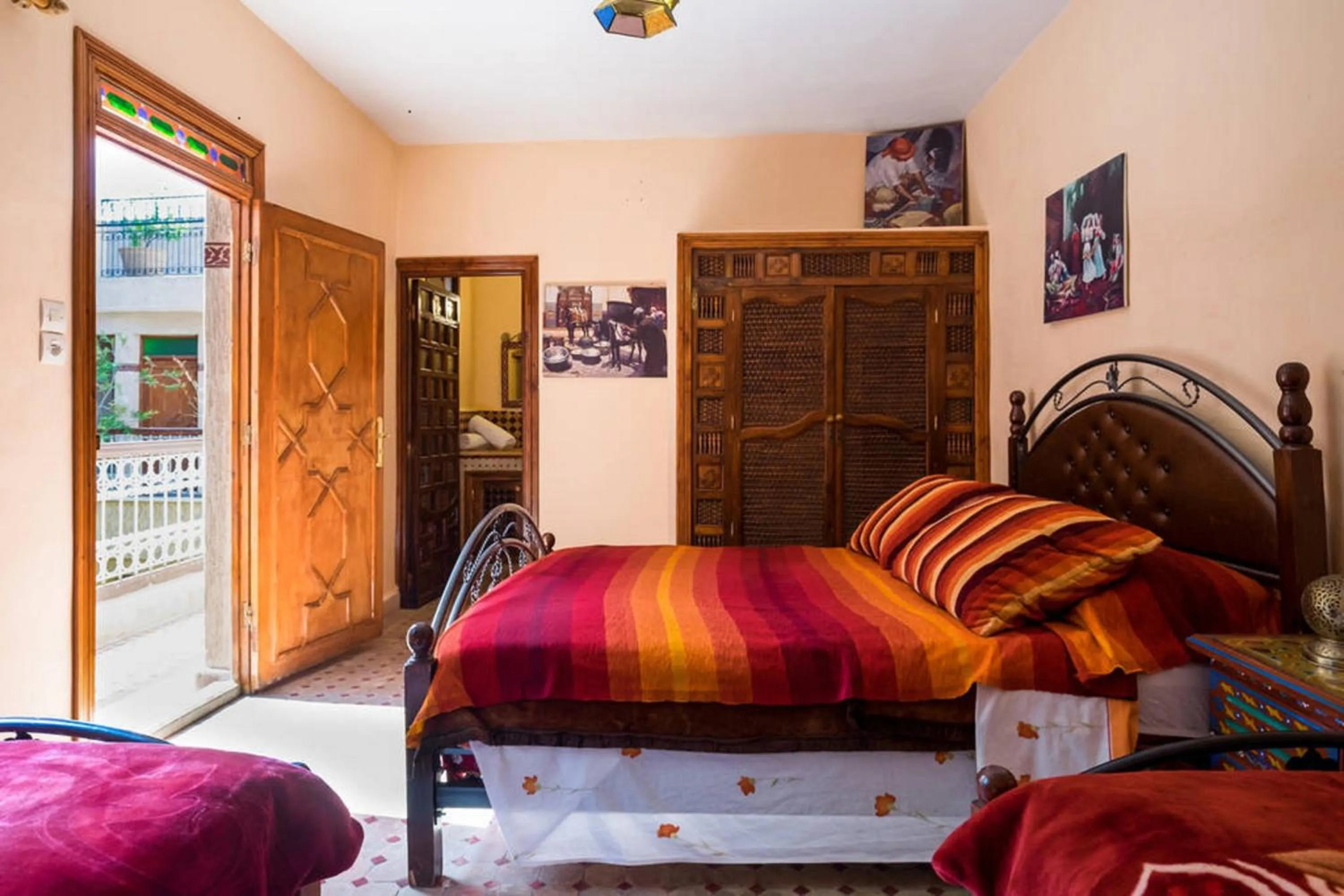 Bed in Riad Les Chrifis Navette Aéroport 24 sur 24