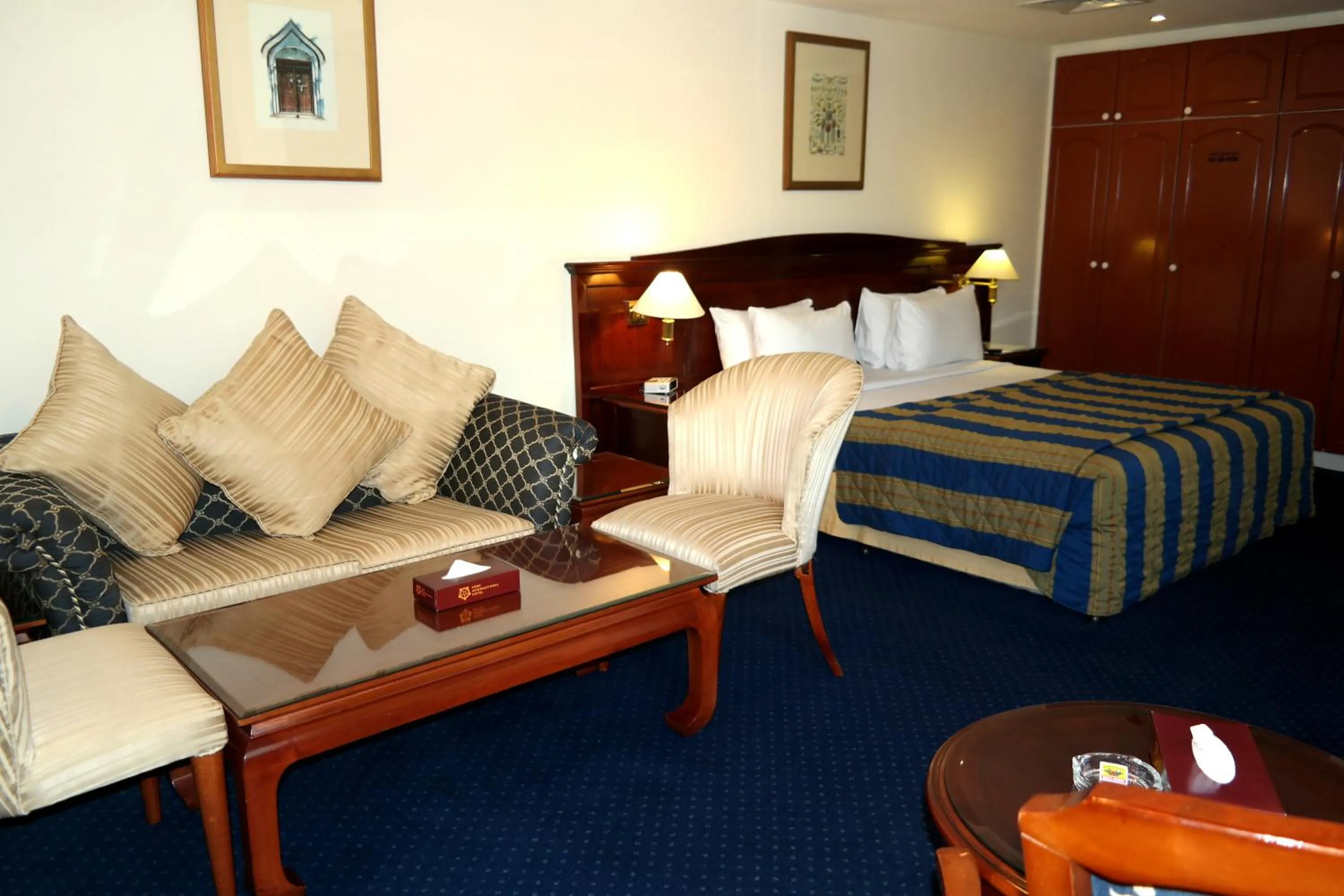 Bed in York International Hotel
