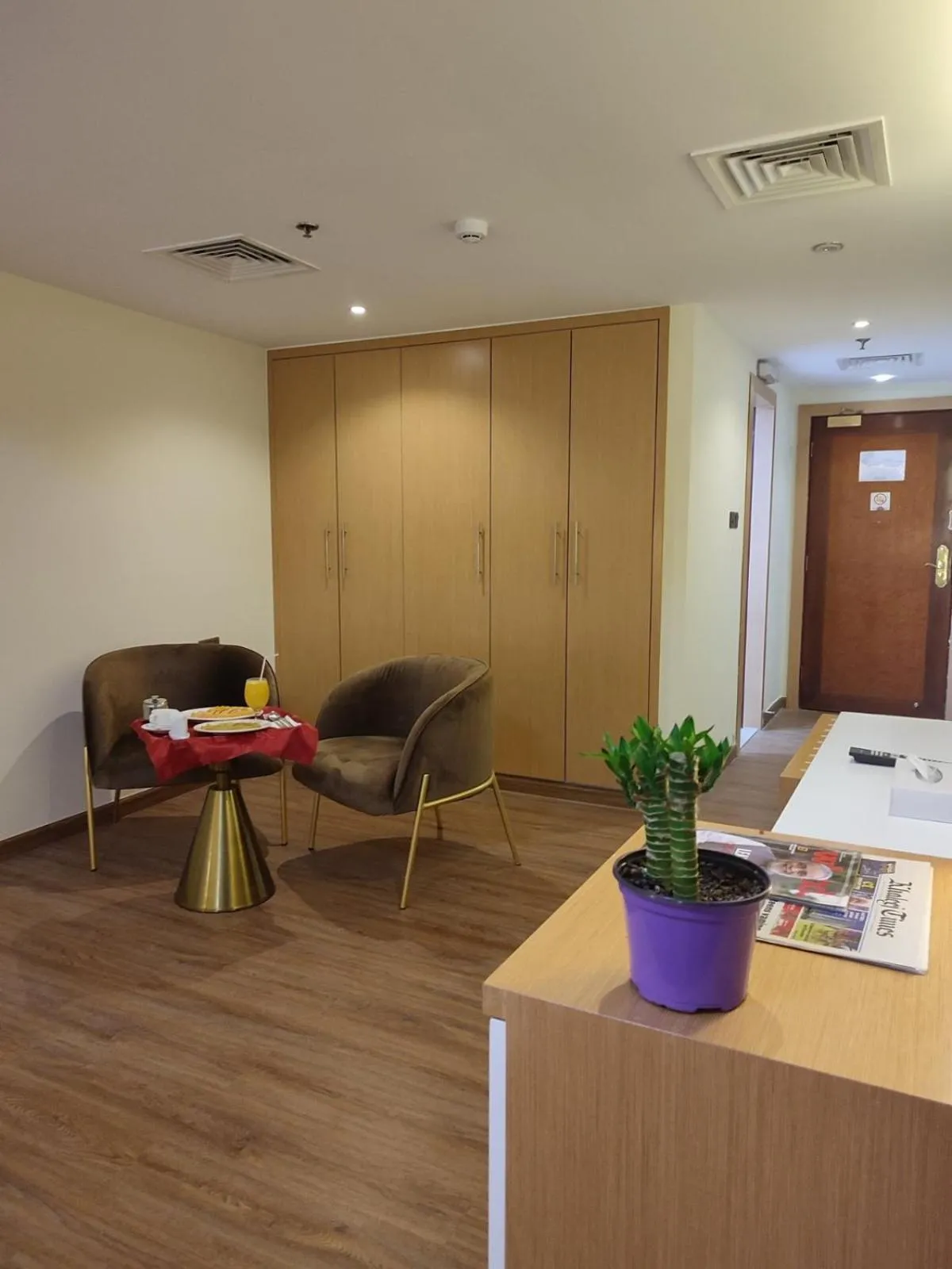 Seating area in York International Hotel