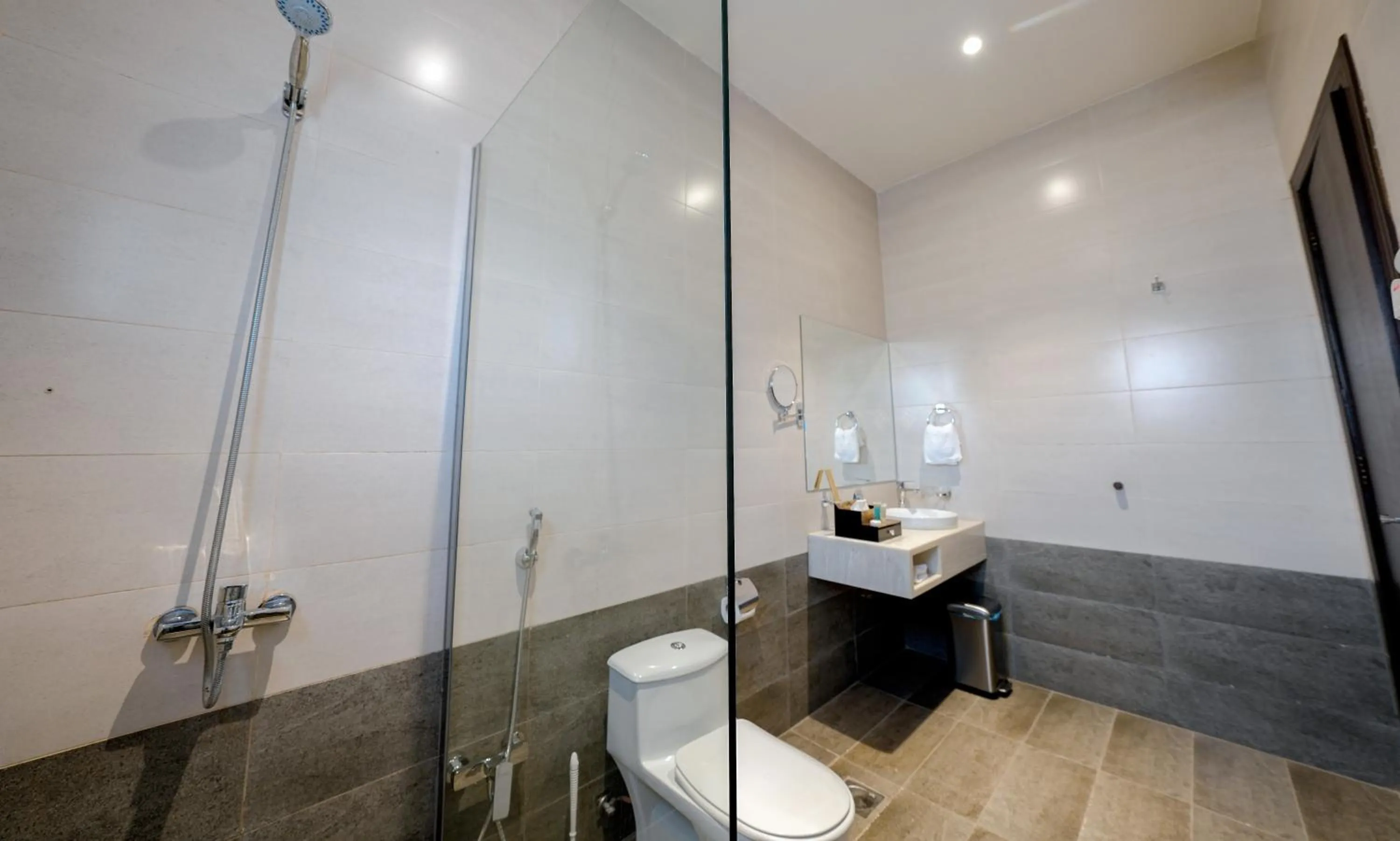Shower in Celine Home Serviced Apartment Al Malqa
