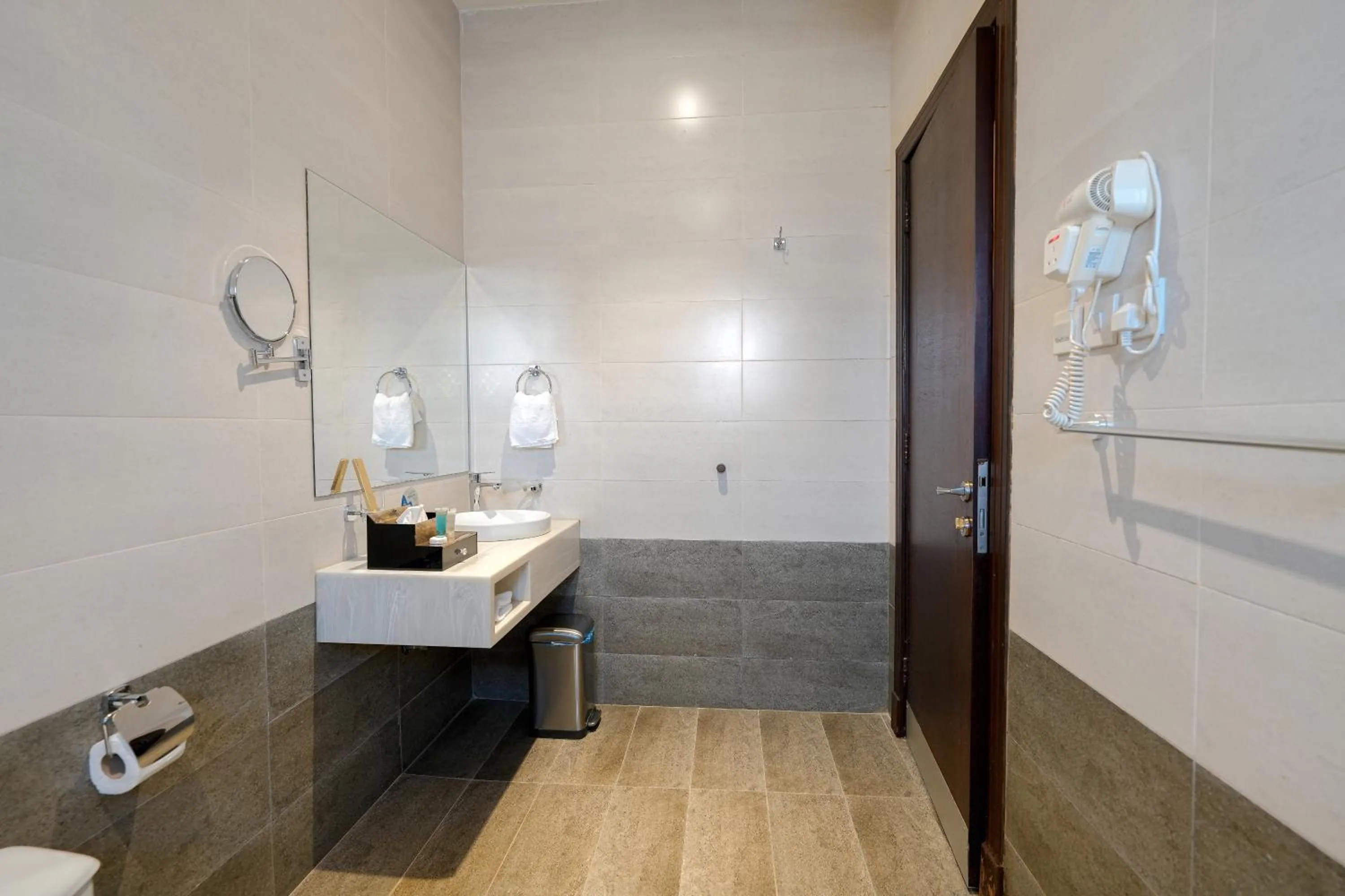 Celine Home Serviced Apartment Al Malqa