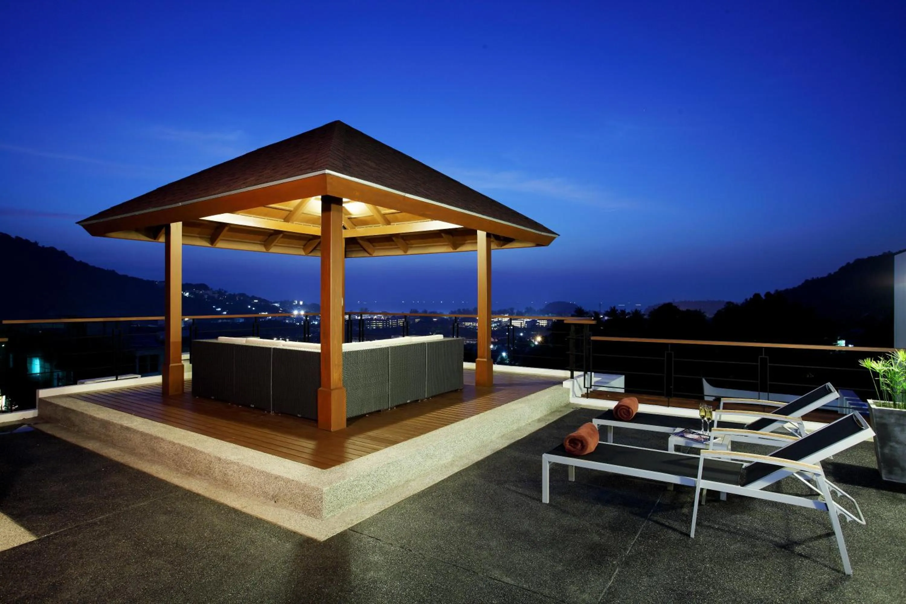 Balcony/Terrace in Kata Sea View Villas