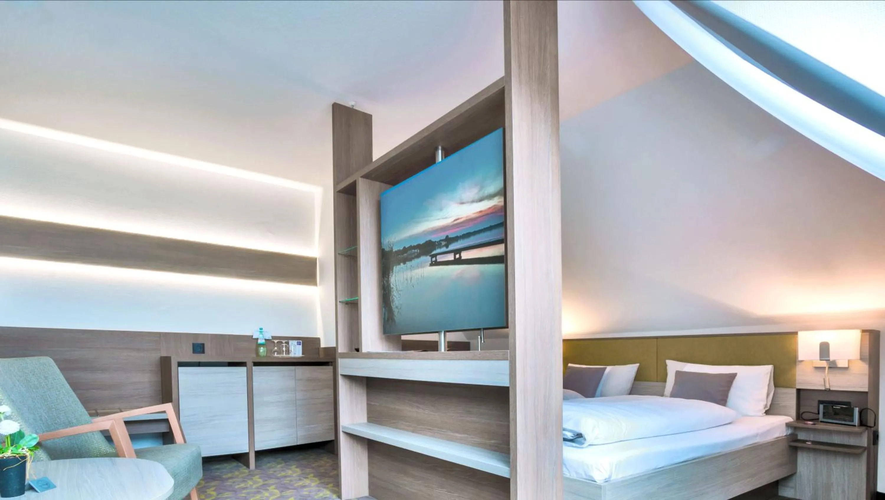 TV and multimedia, Bed in Hotel-Restaurant Kämper Superior