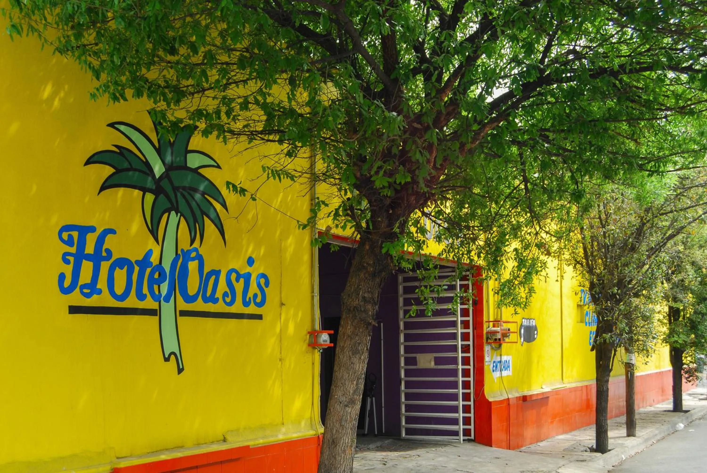 Facade/entrance in OYO Hotel Oasis