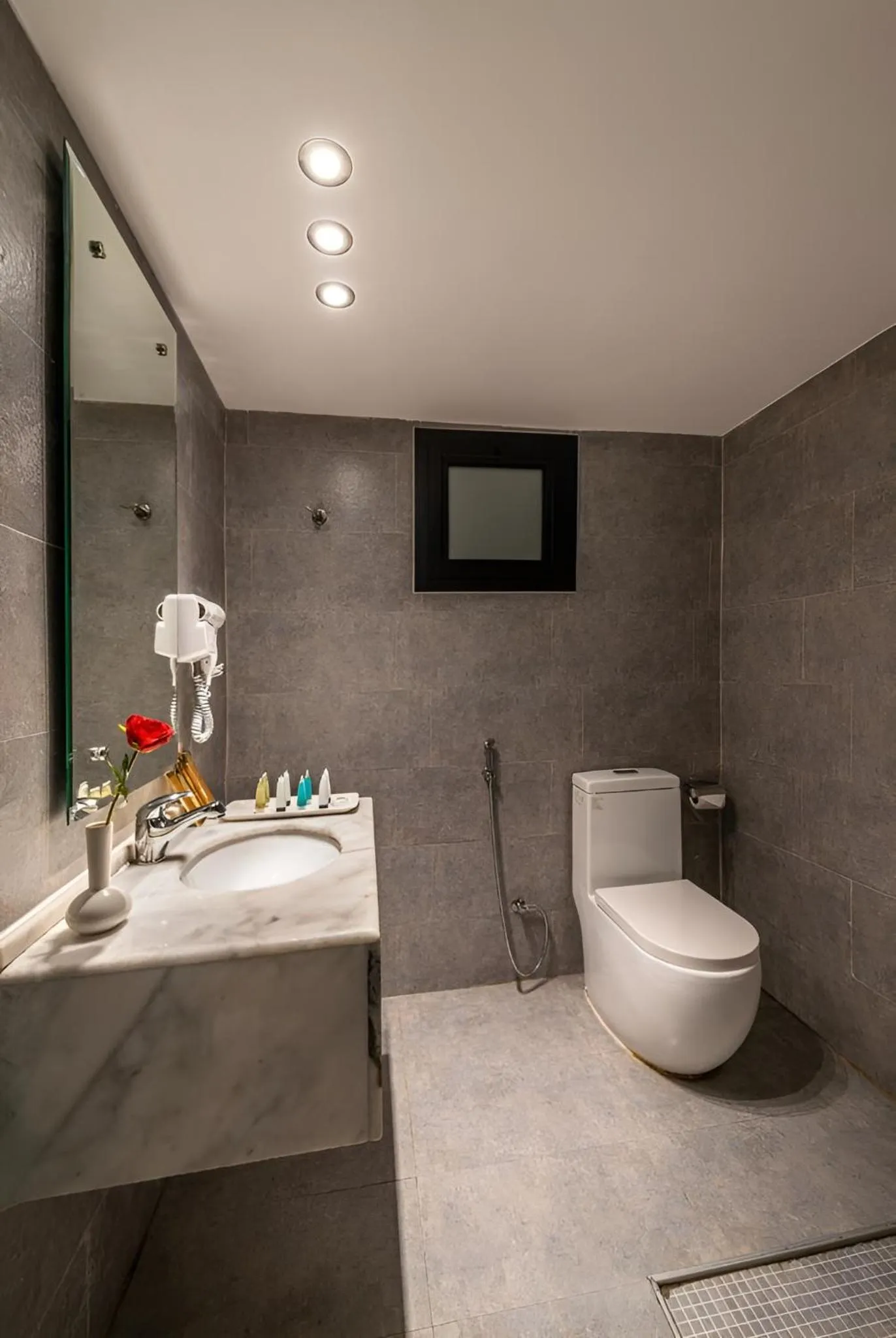 Bathroom in HDB Al Khobar Resort & Spa