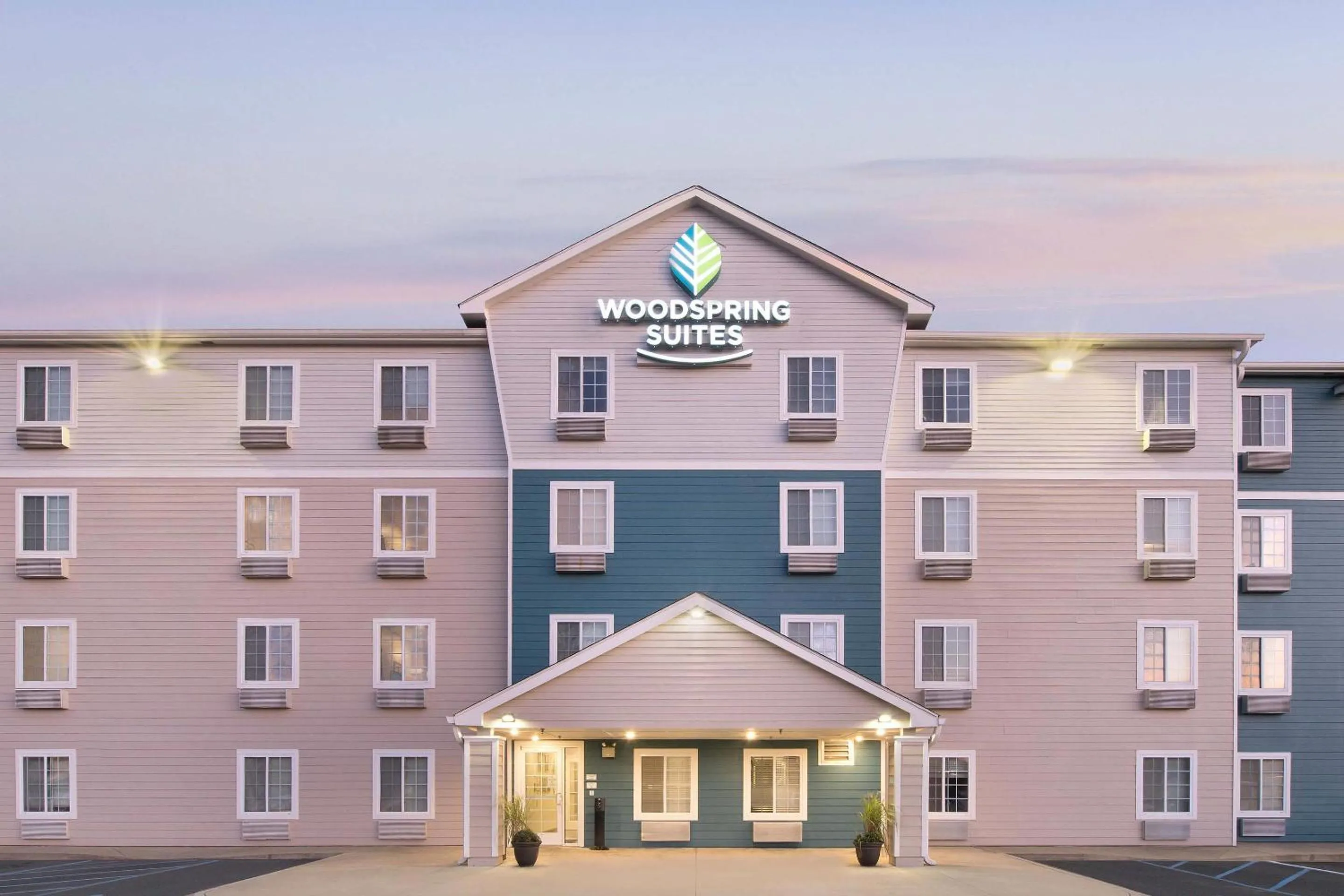 Property building in WoodSpring Suites Columbus near Fort Benning