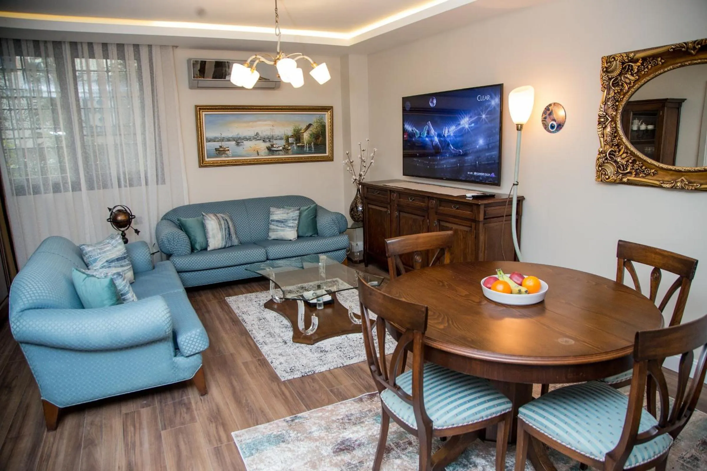 Living room in The Charm Hotel - Old City