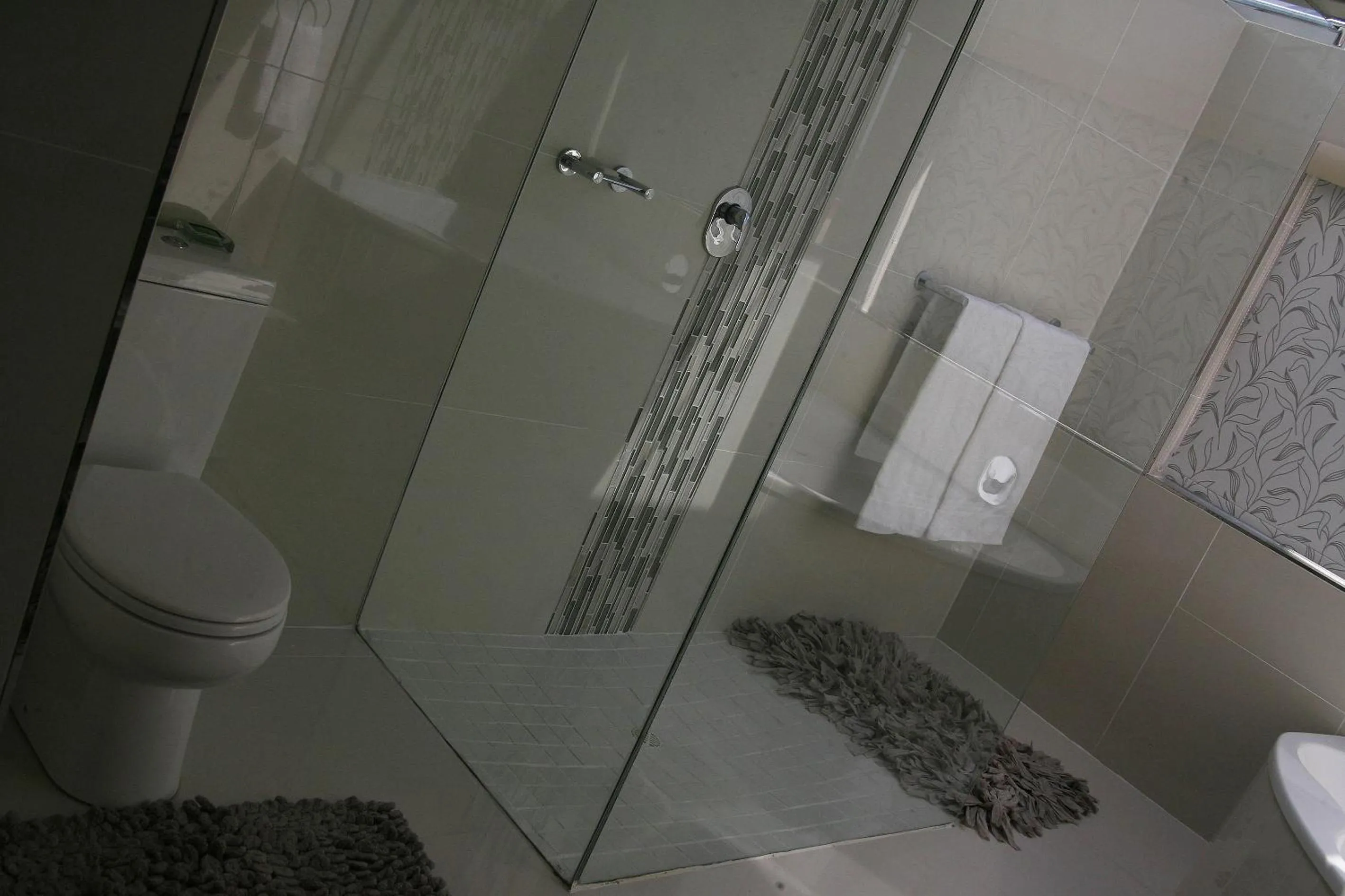 Bathroom in Goulden Street Guest House