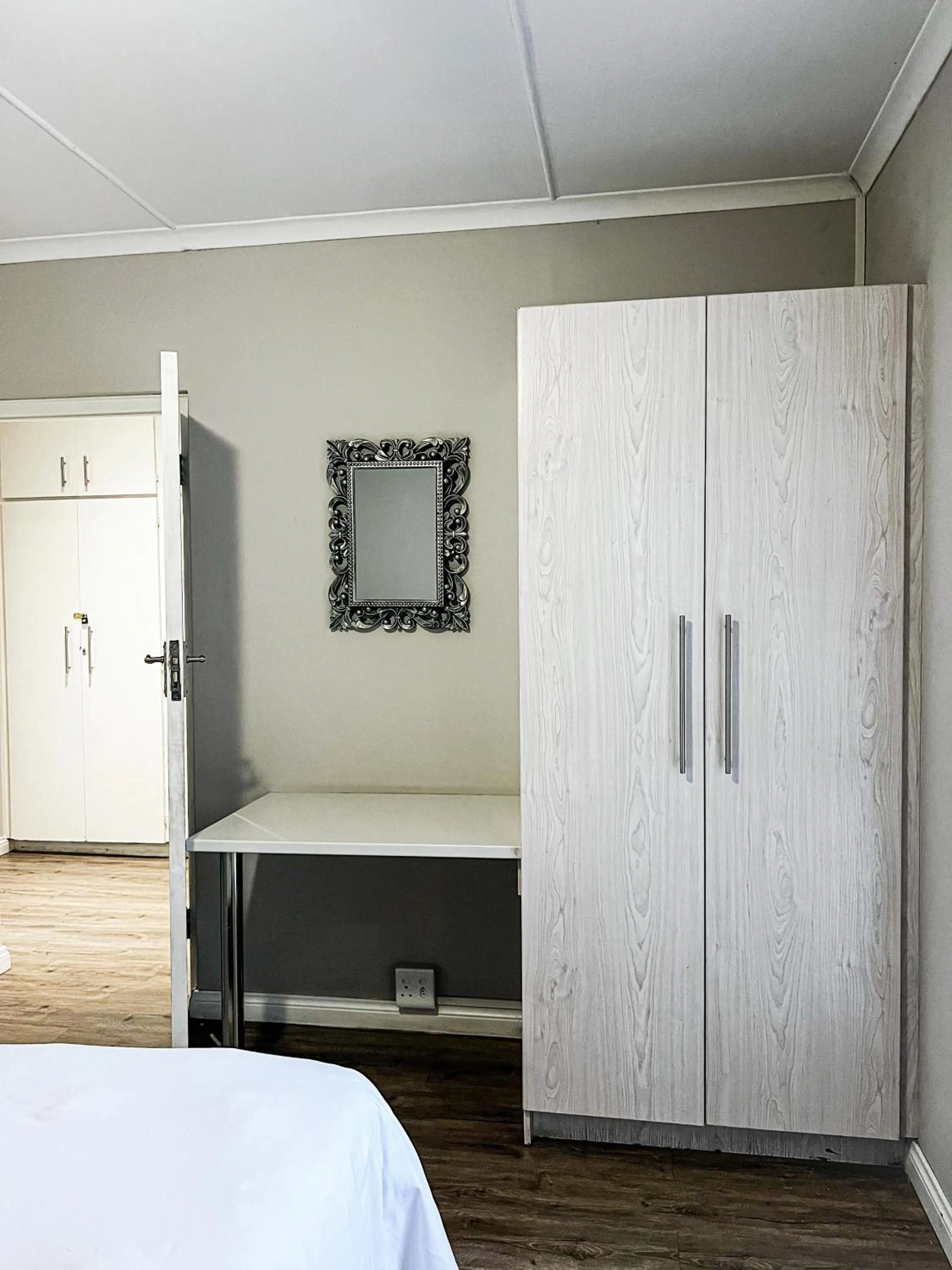 Bedroom, Bed in Goulden Street Guest House