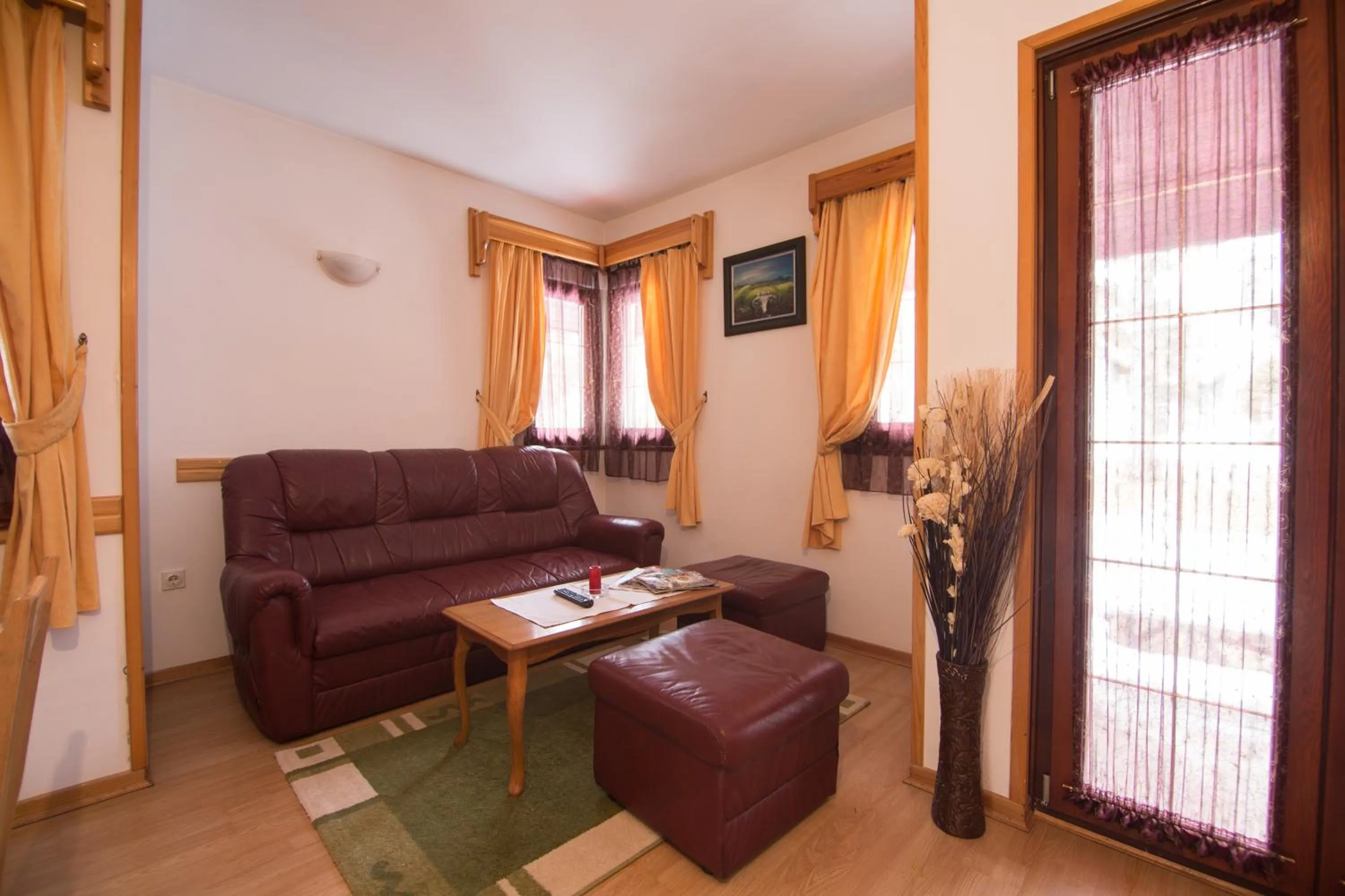 Seating area in KRALjEVI KONACI ZLATIBOR