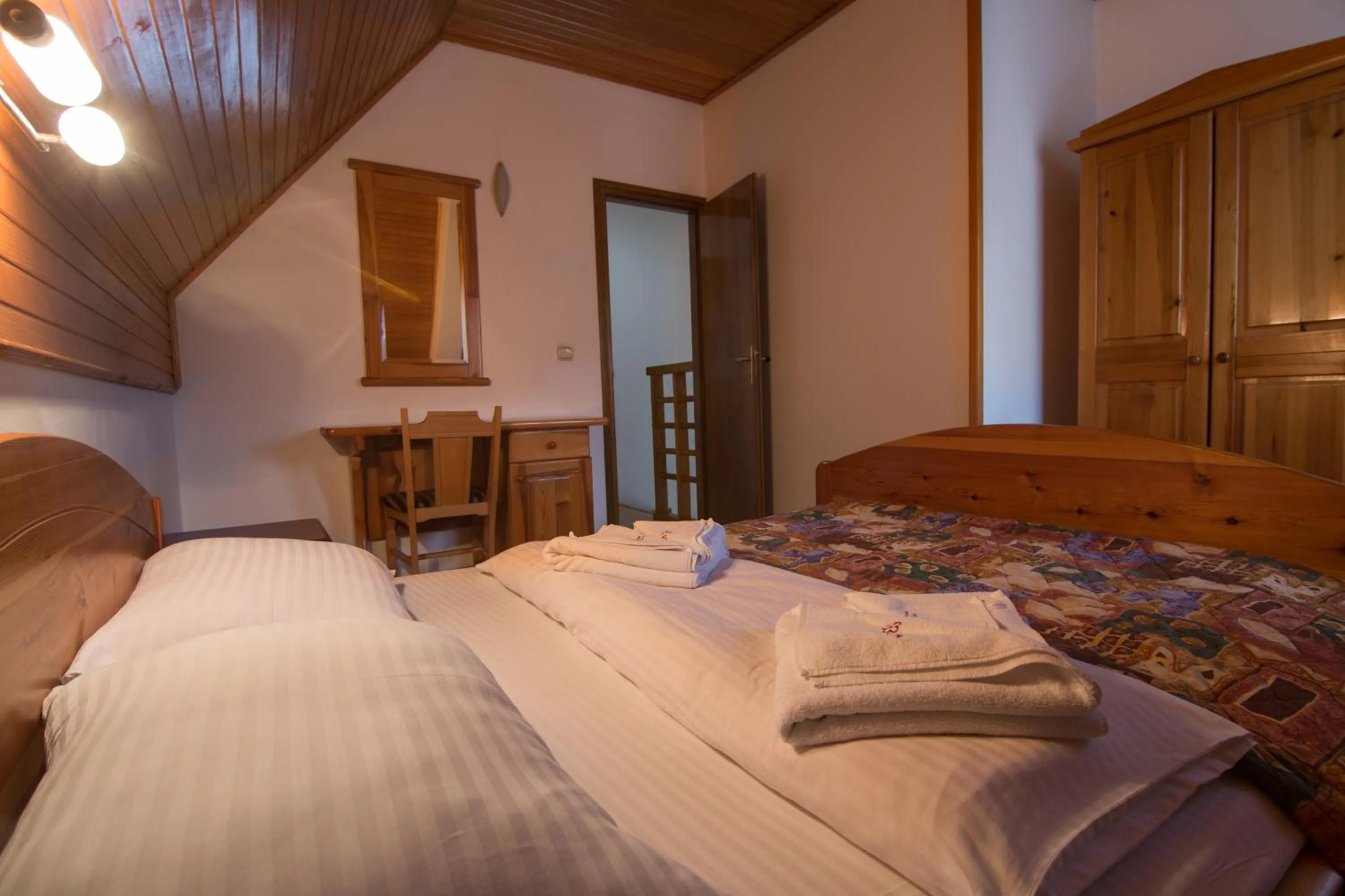 Bed in KRALjEVI KONACI ZLATIBOR