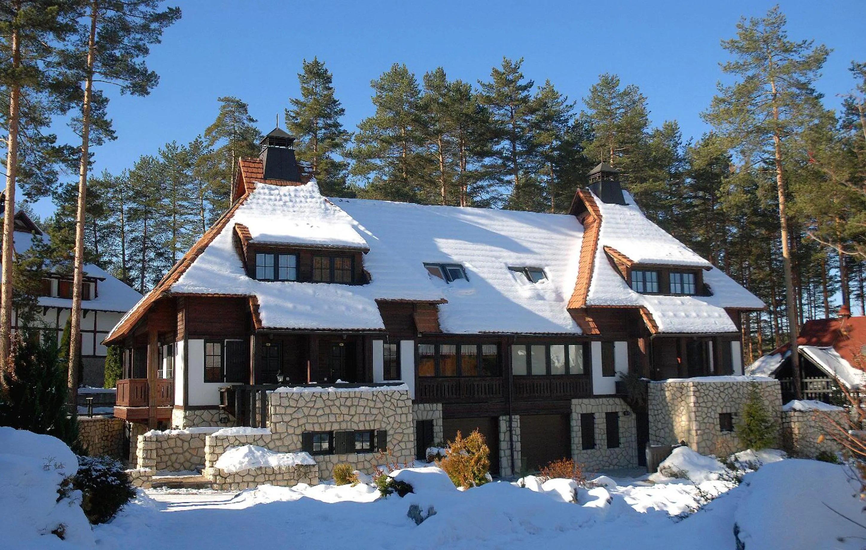 Winter in KRALjEVI KONACI ZLATIBOR