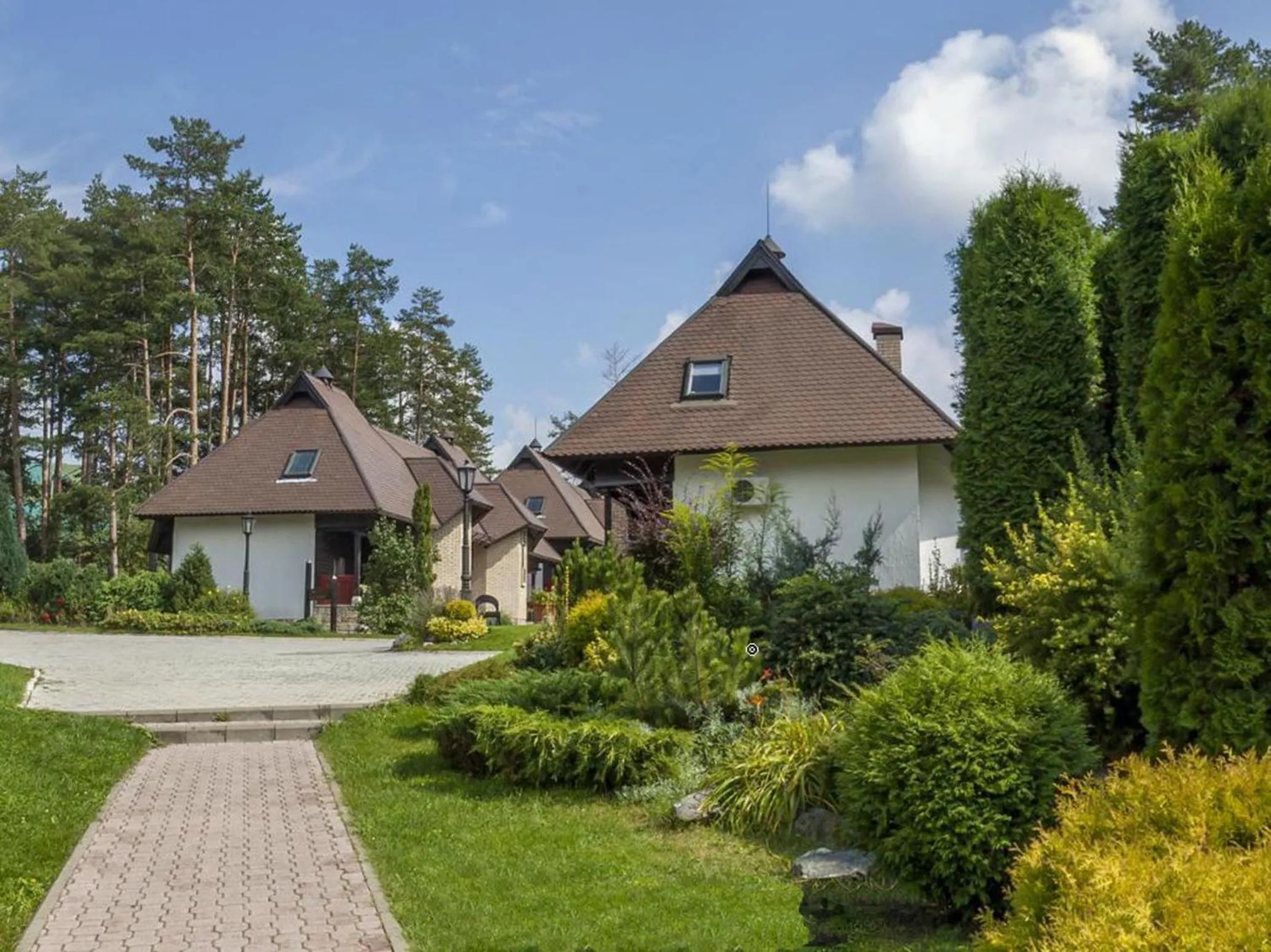 Area and facilities in KRALjEVI KONACI ZLATIBOR