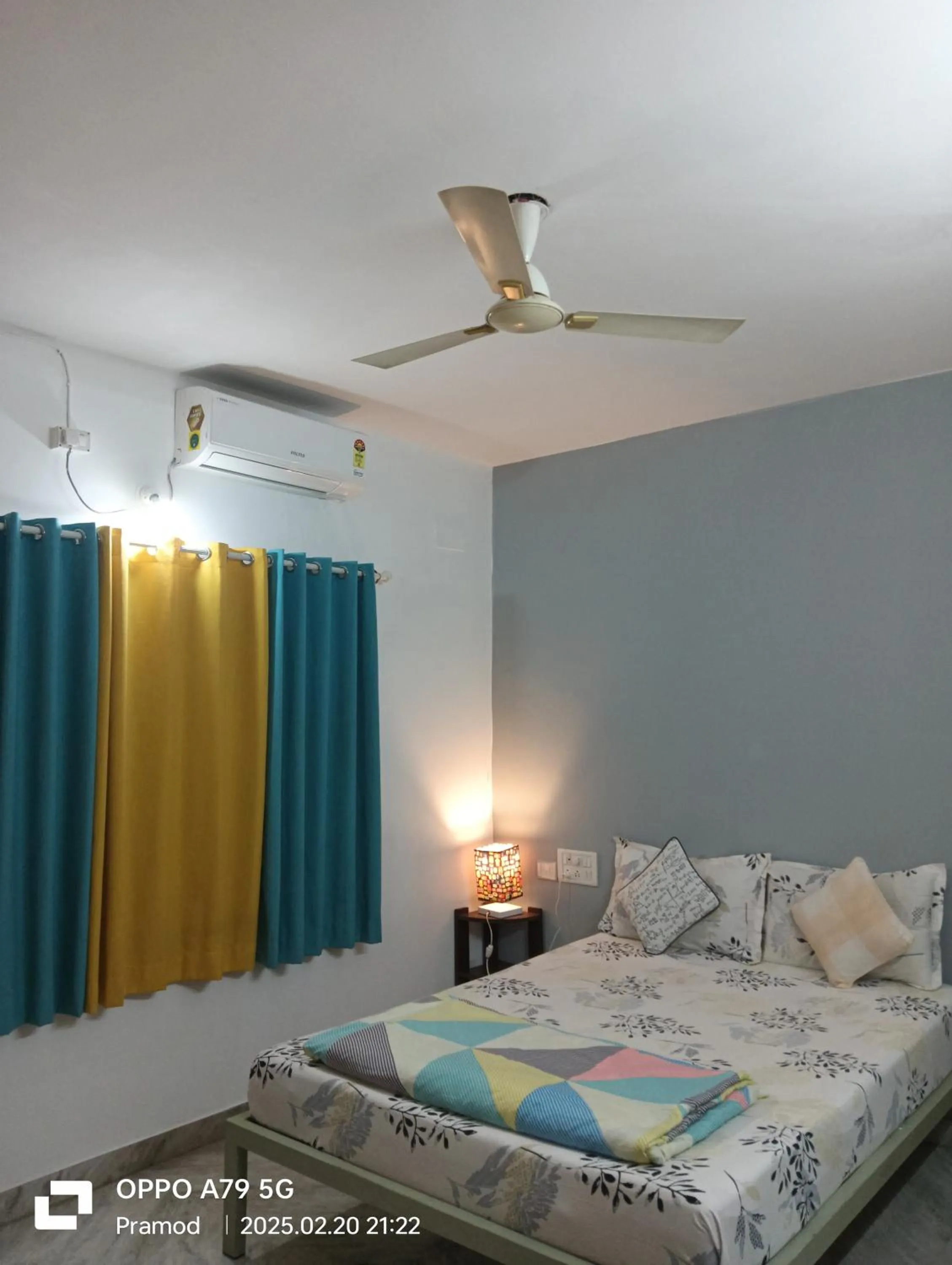 Bed in The Hood Hostel