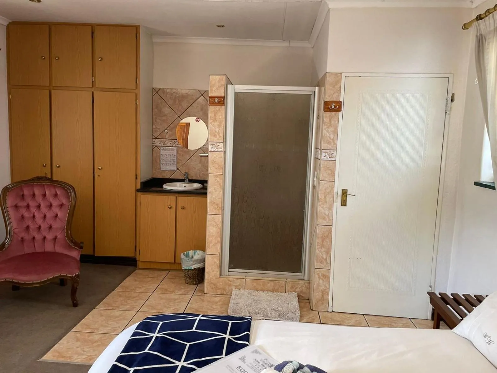 Alec Wright's Guest Lodge