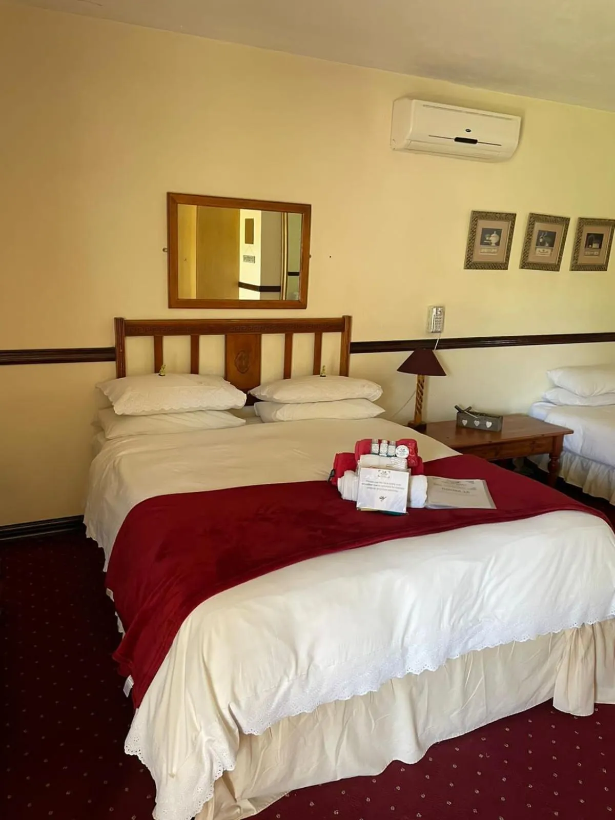 Alec Wright's Guest Lodge