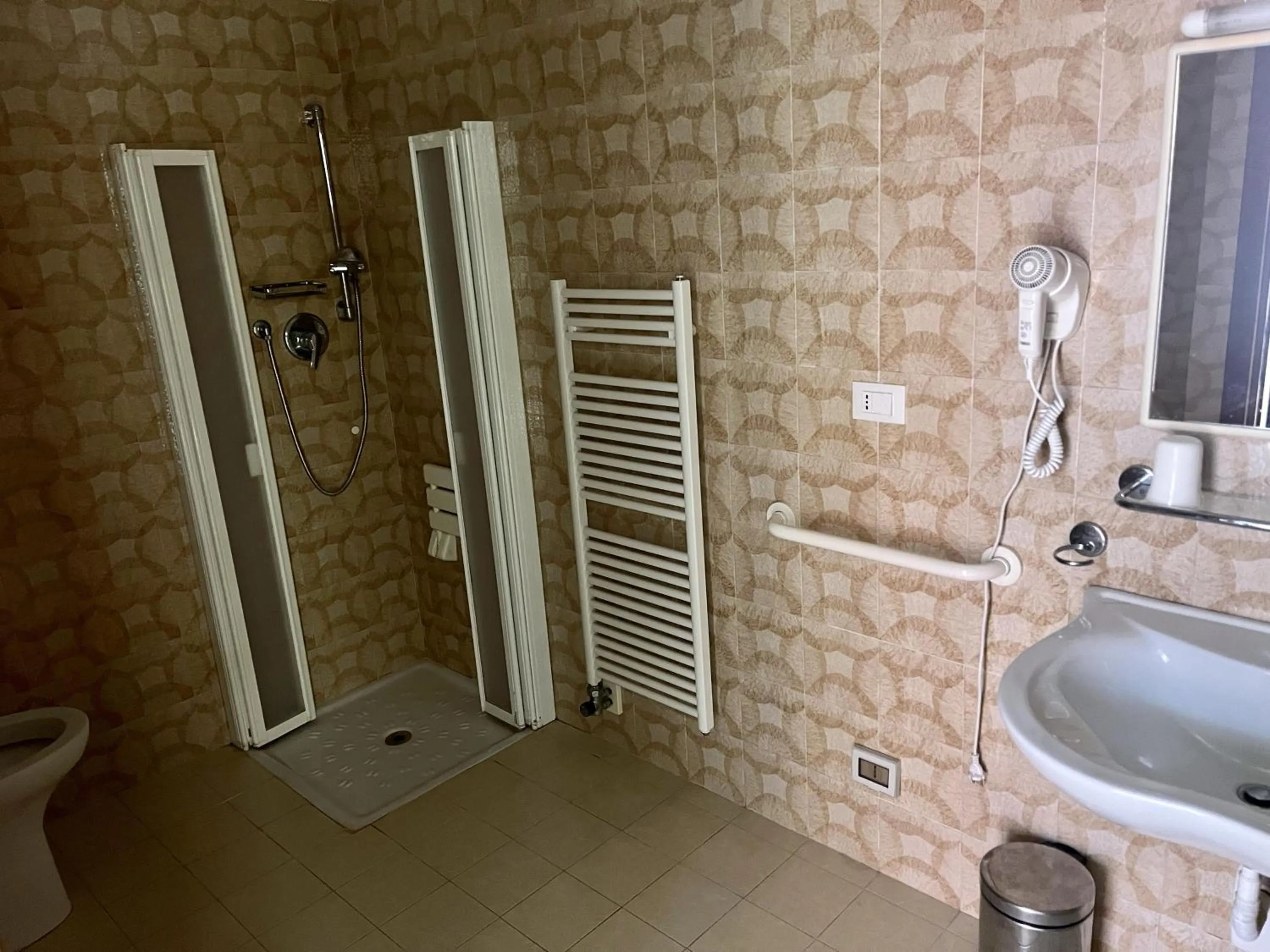 Shower in Residence Stella Maris