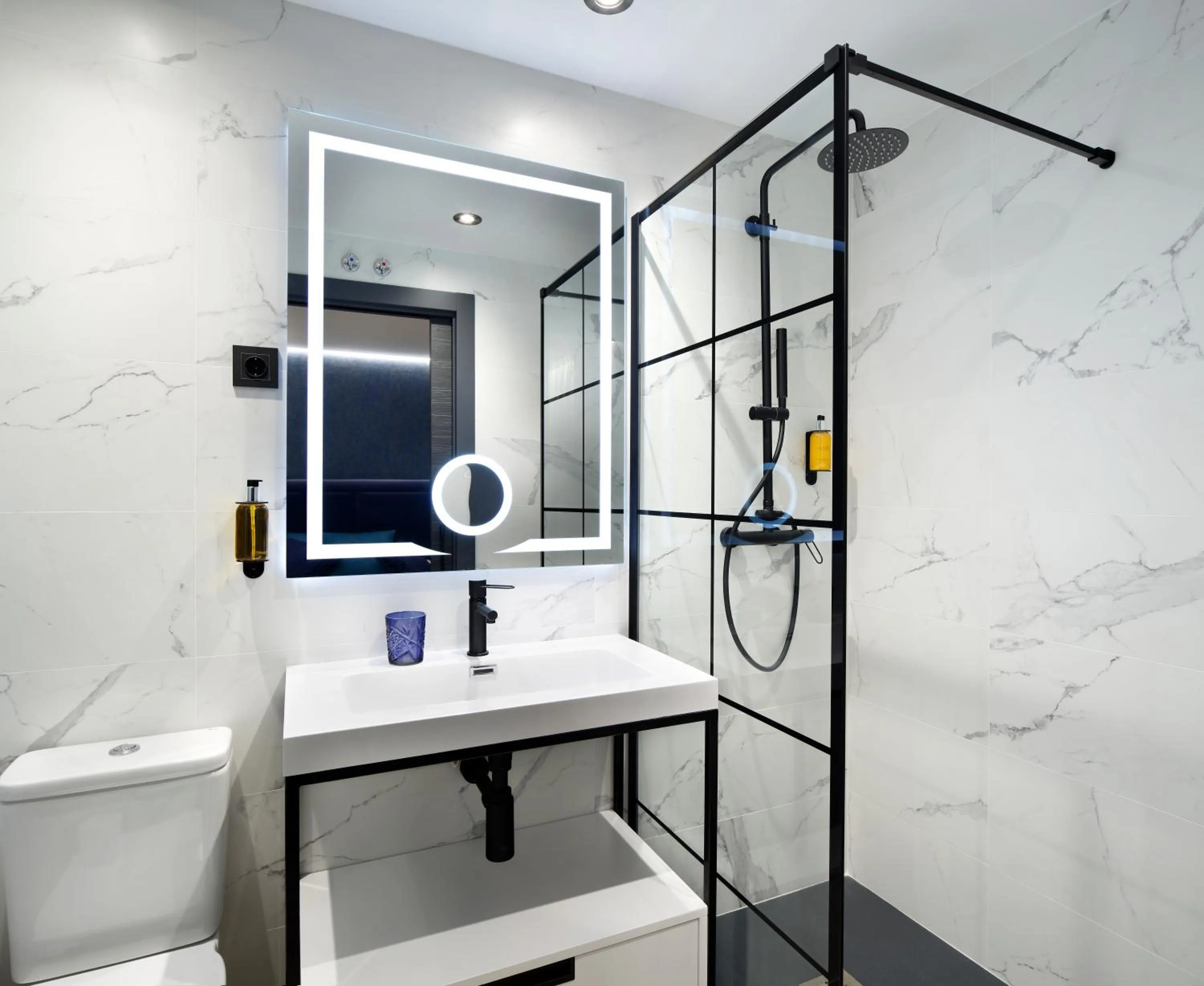 Bathroom in Pension Ama Bilbao