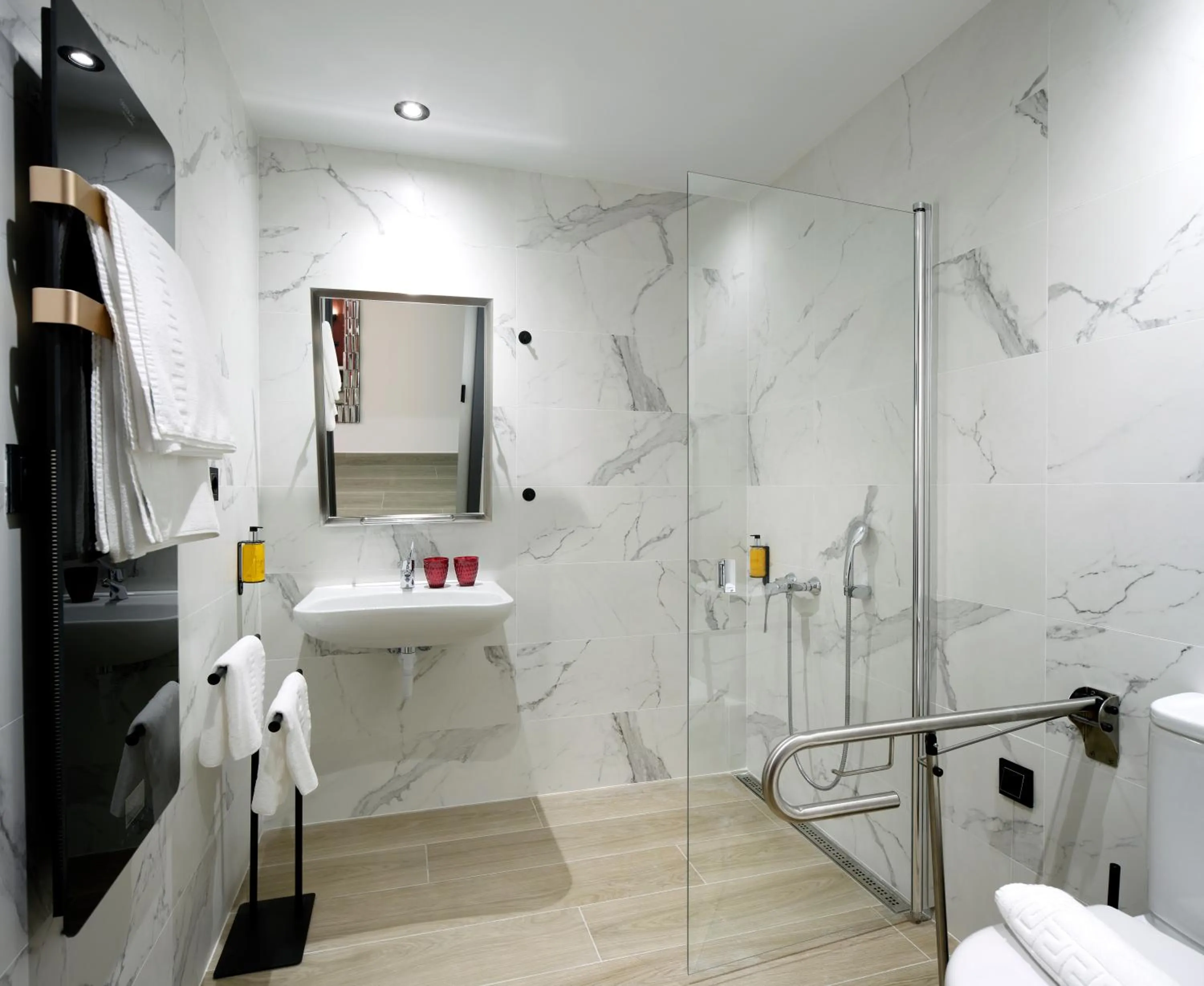 Bathroom in Pension Ama Bilbao