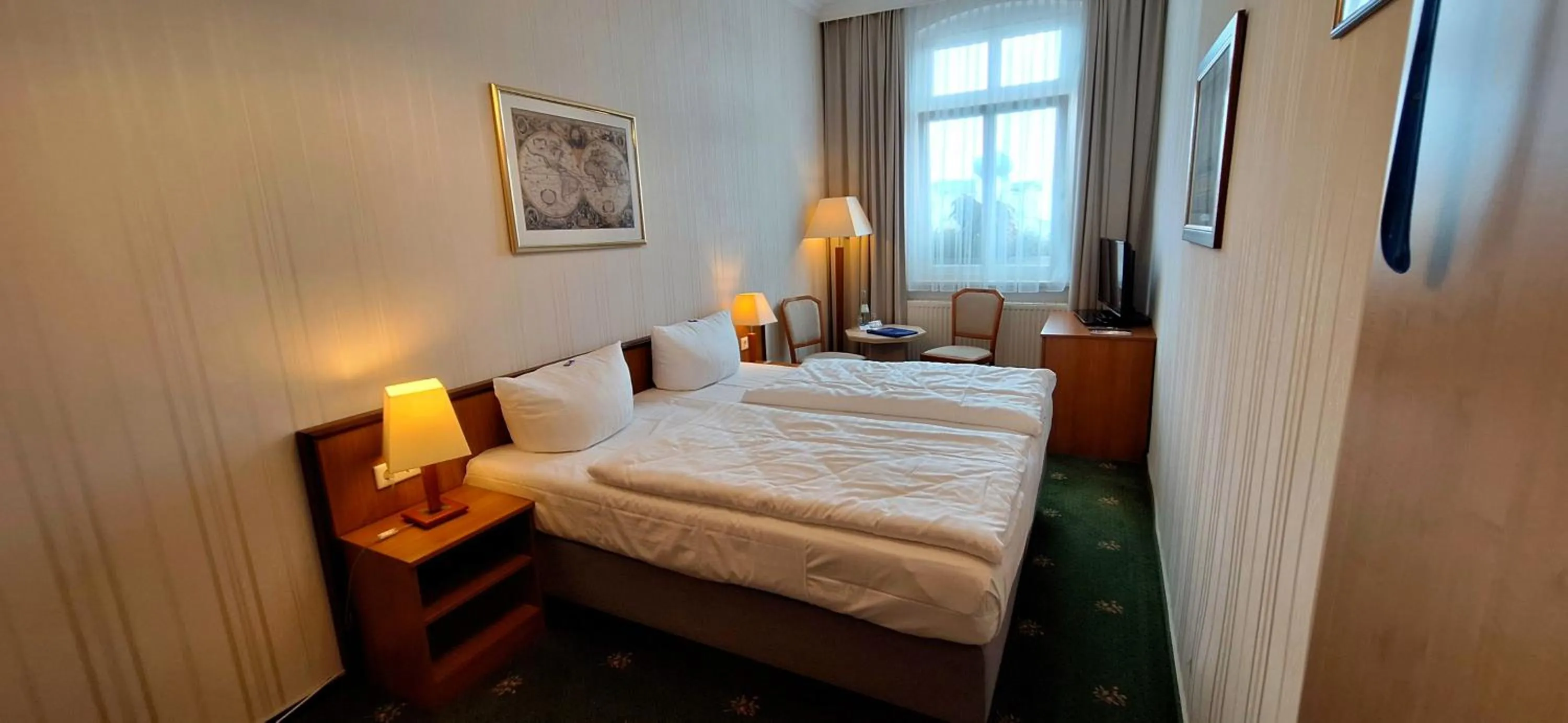 Photo of the whole room, Bed in Hotel Meereswelle - Anno 1875