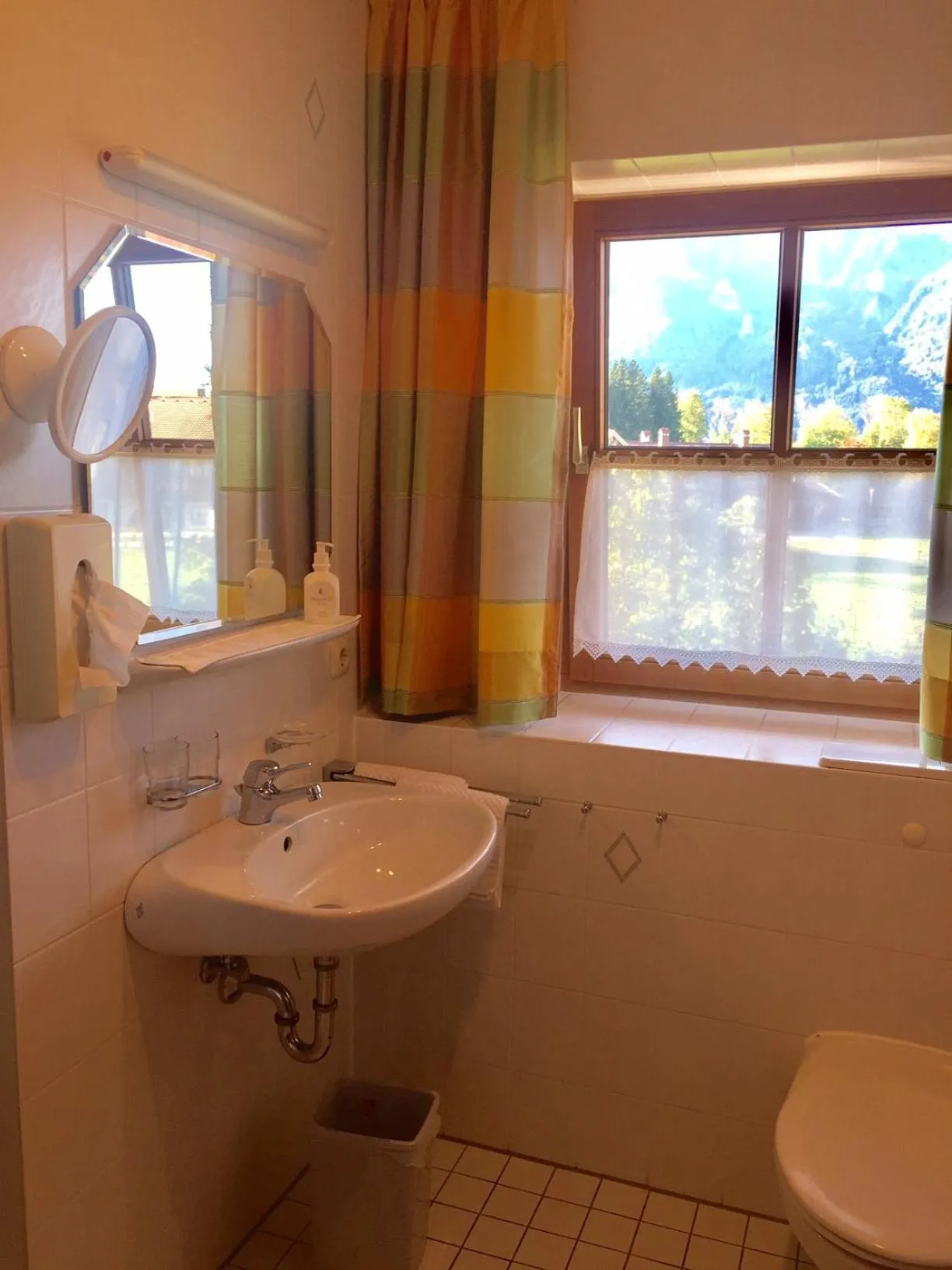 Bathroom in DEVA Achentaler Vitalhotel