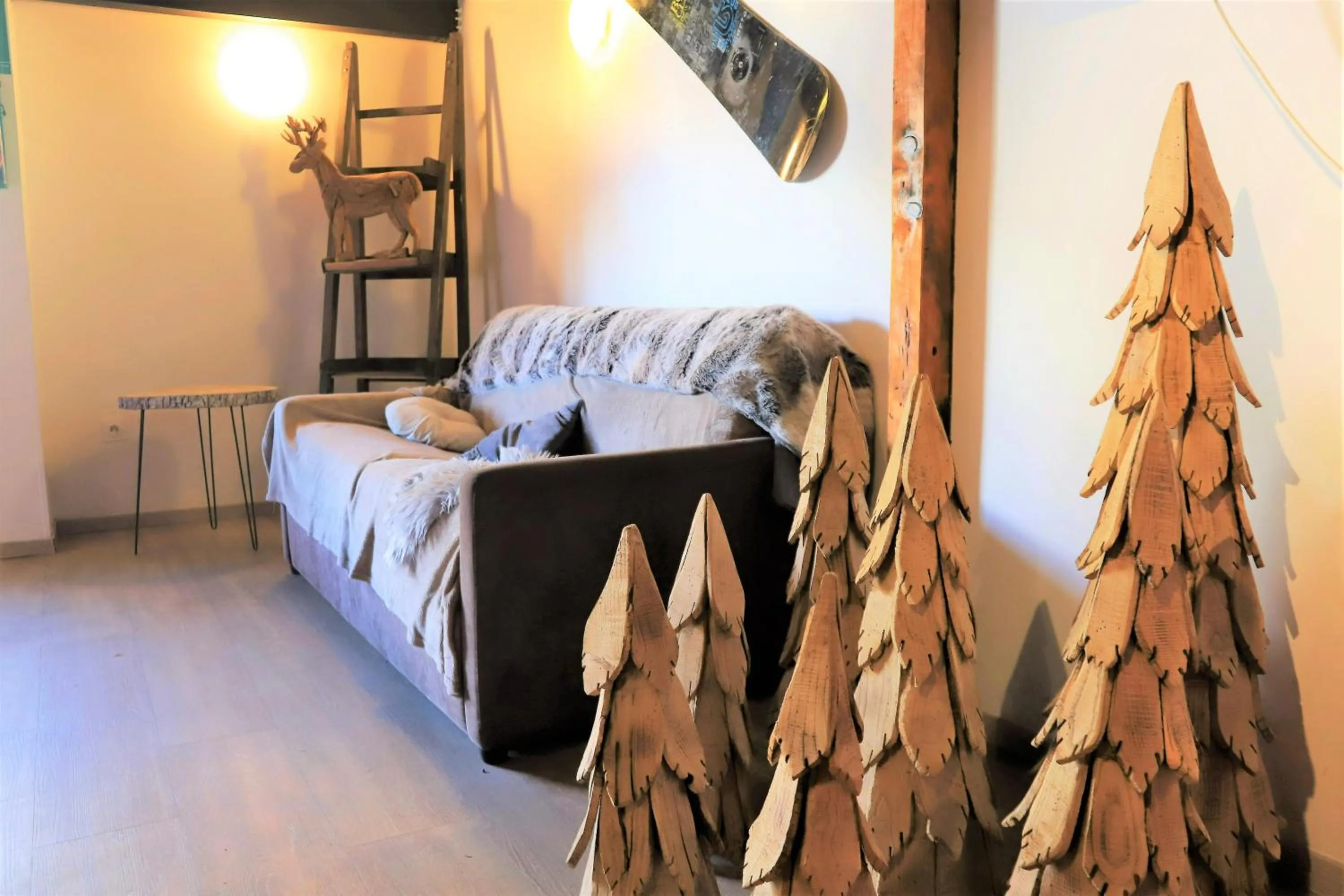 Living room, Bed in SOWELL RESIDENCES Crêt Voland