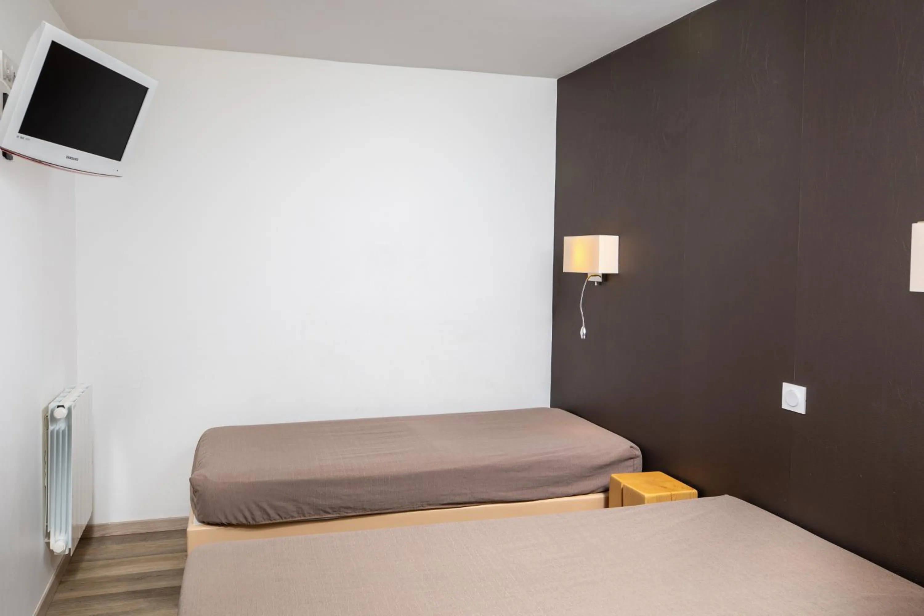 Bedroom, Bed in SOWELL RESIDENCES Crêt Voland