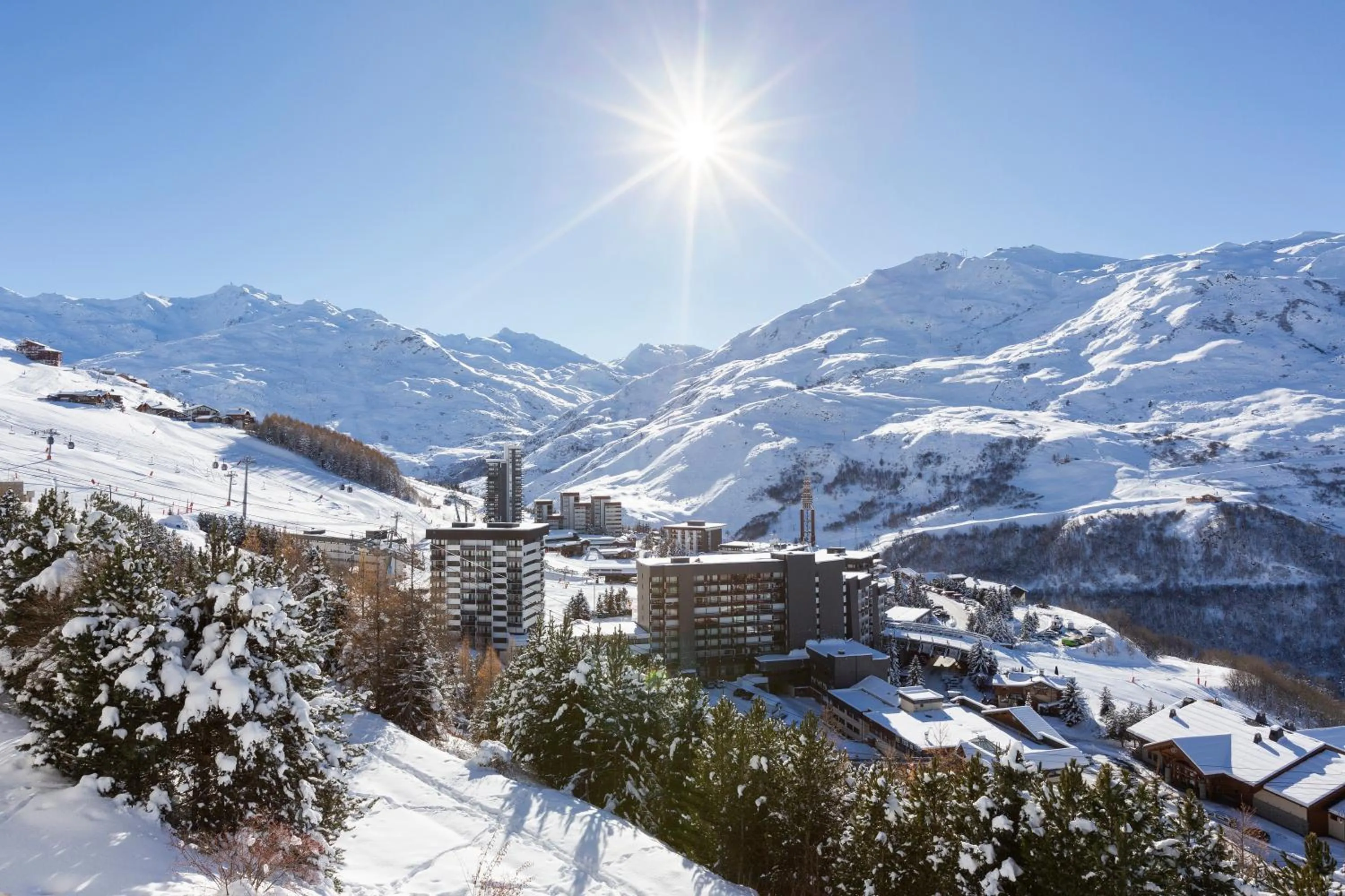 Skiing in SOWELL RESIDENCES Crêt Voland