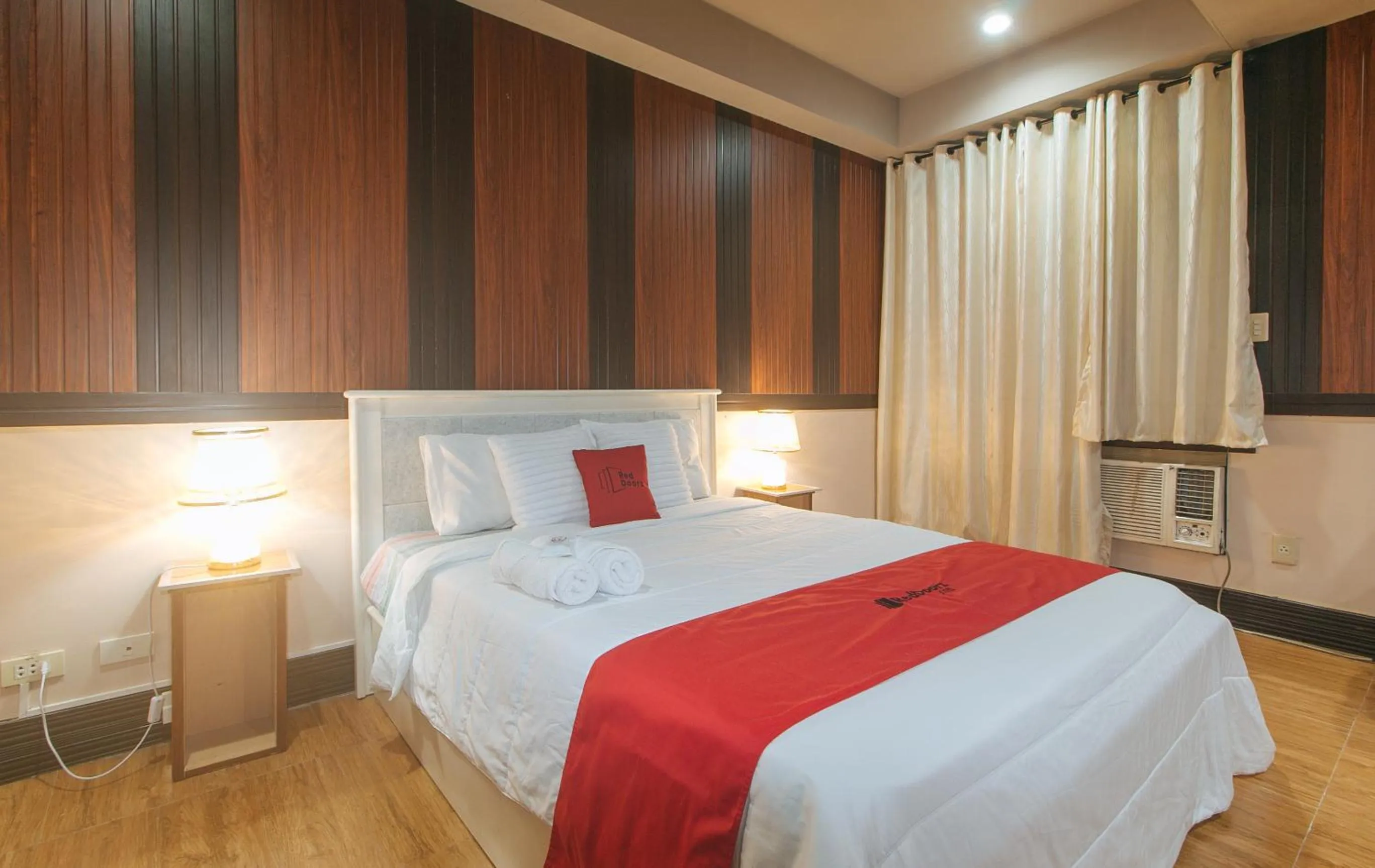 Bed in RedDoorz Plus at Canley Residential