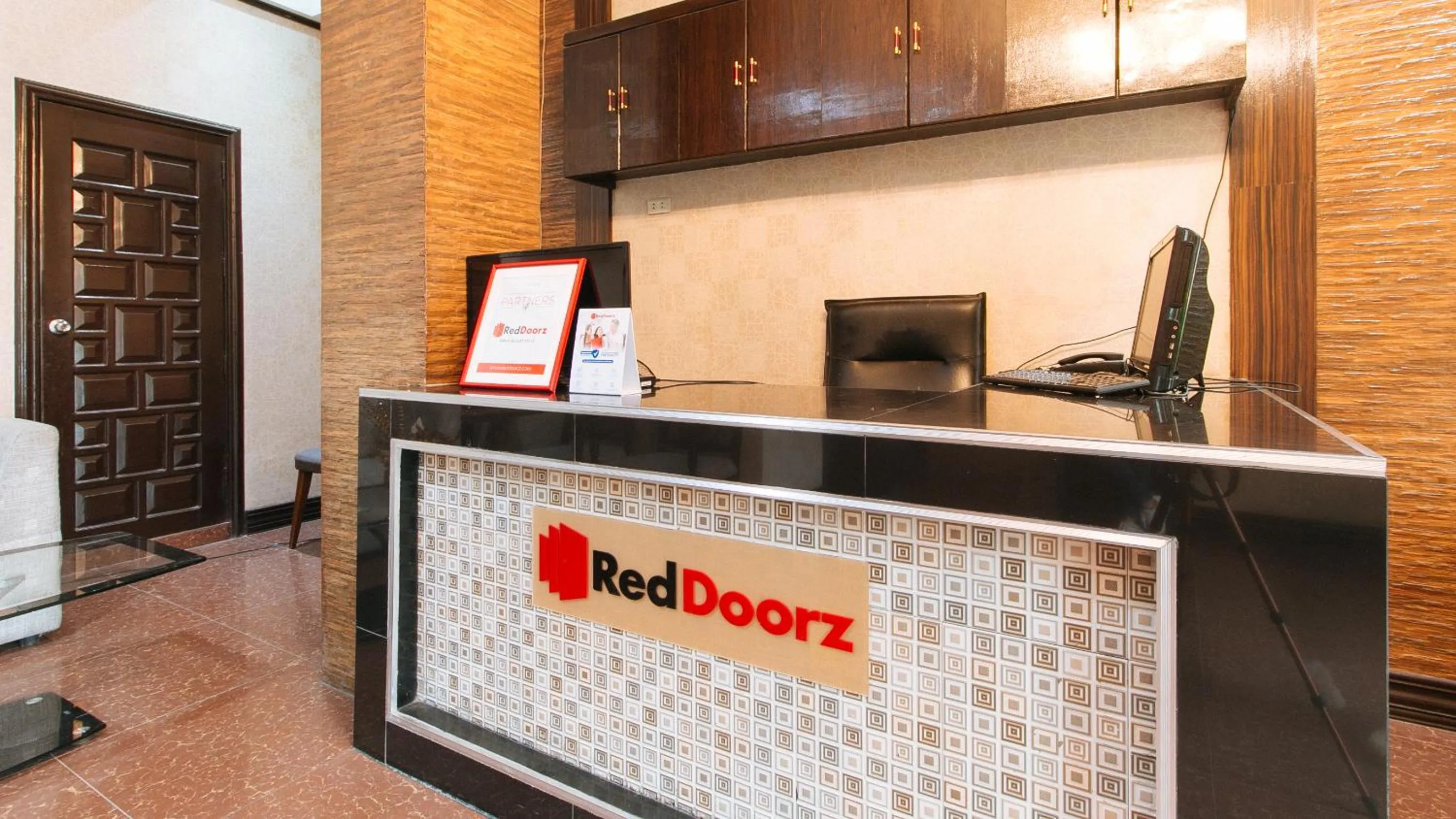 Lobby or reception in RedDoorz Plus at Canley Residential