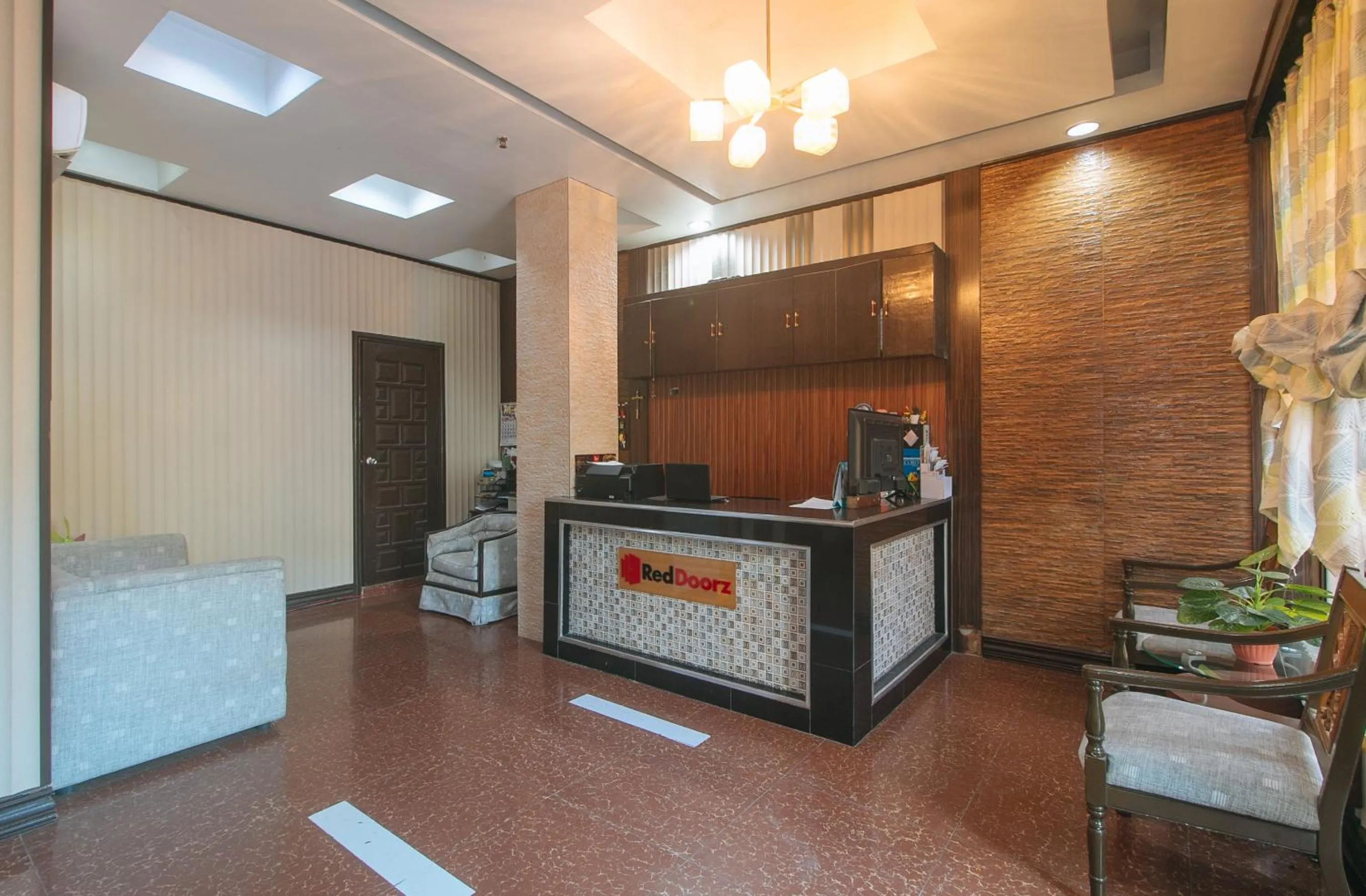 Lobby or reception in RedDoorz Plus at Canley Residential