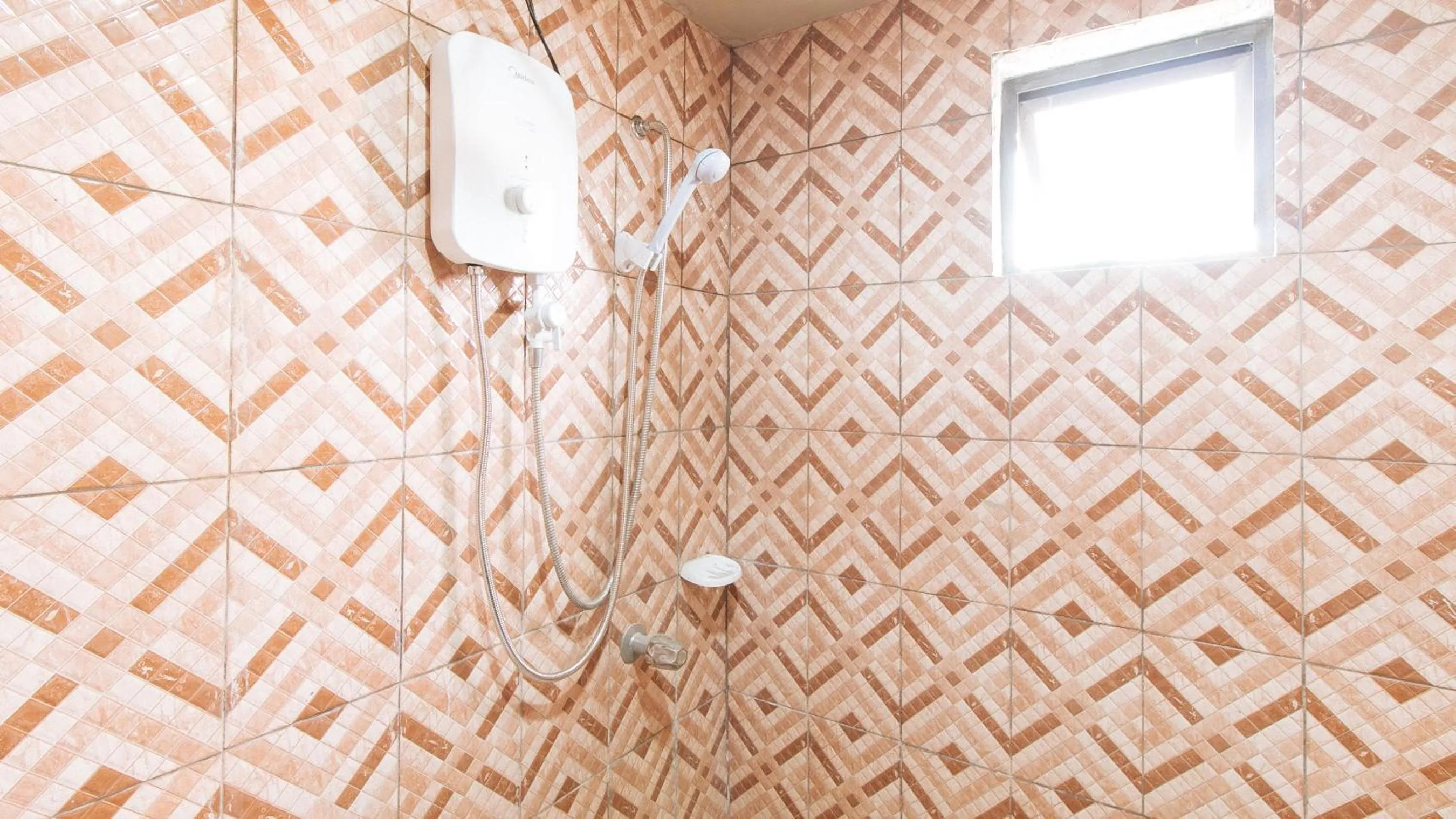 Toilet in RedDoorz Plus at Canley Residential