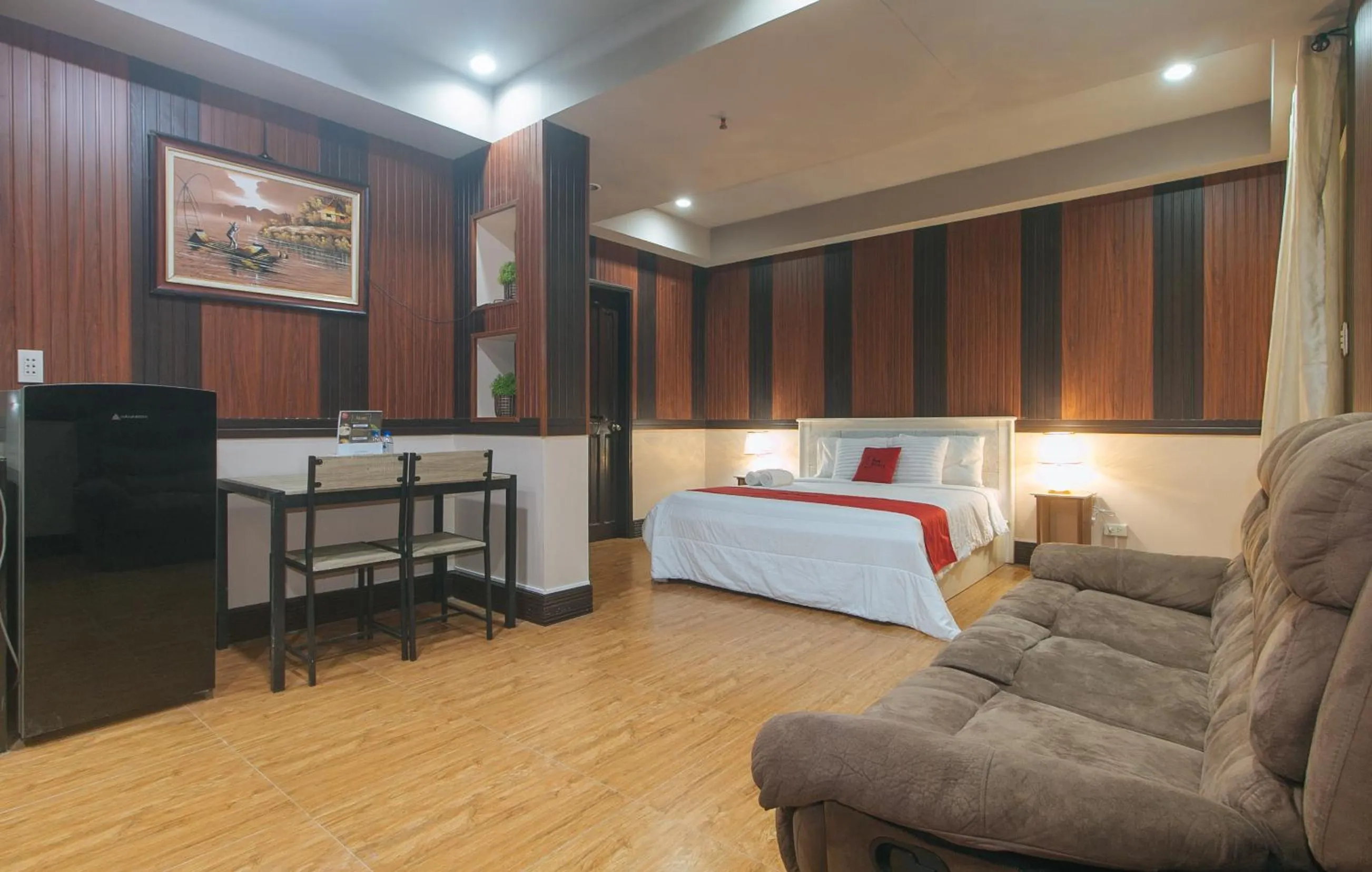 Bed in RedDoorz Plus at Canley Residential