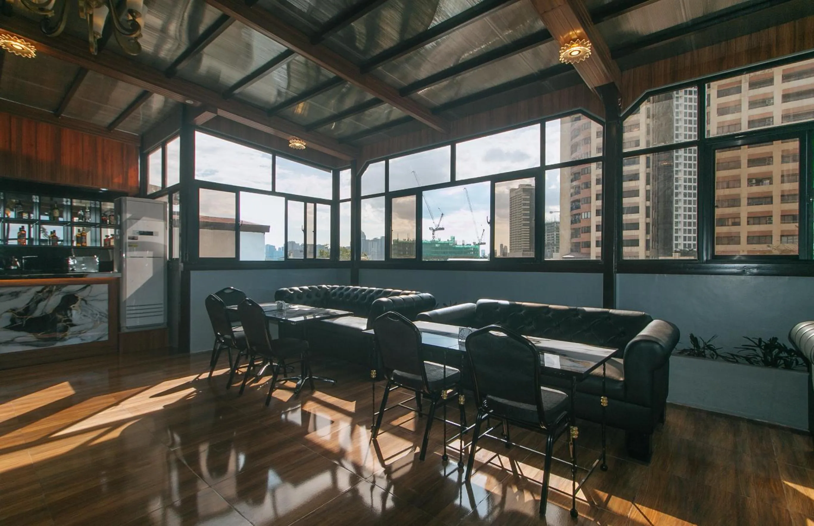 Seating area in RedDoorz Plus at Canley Residential