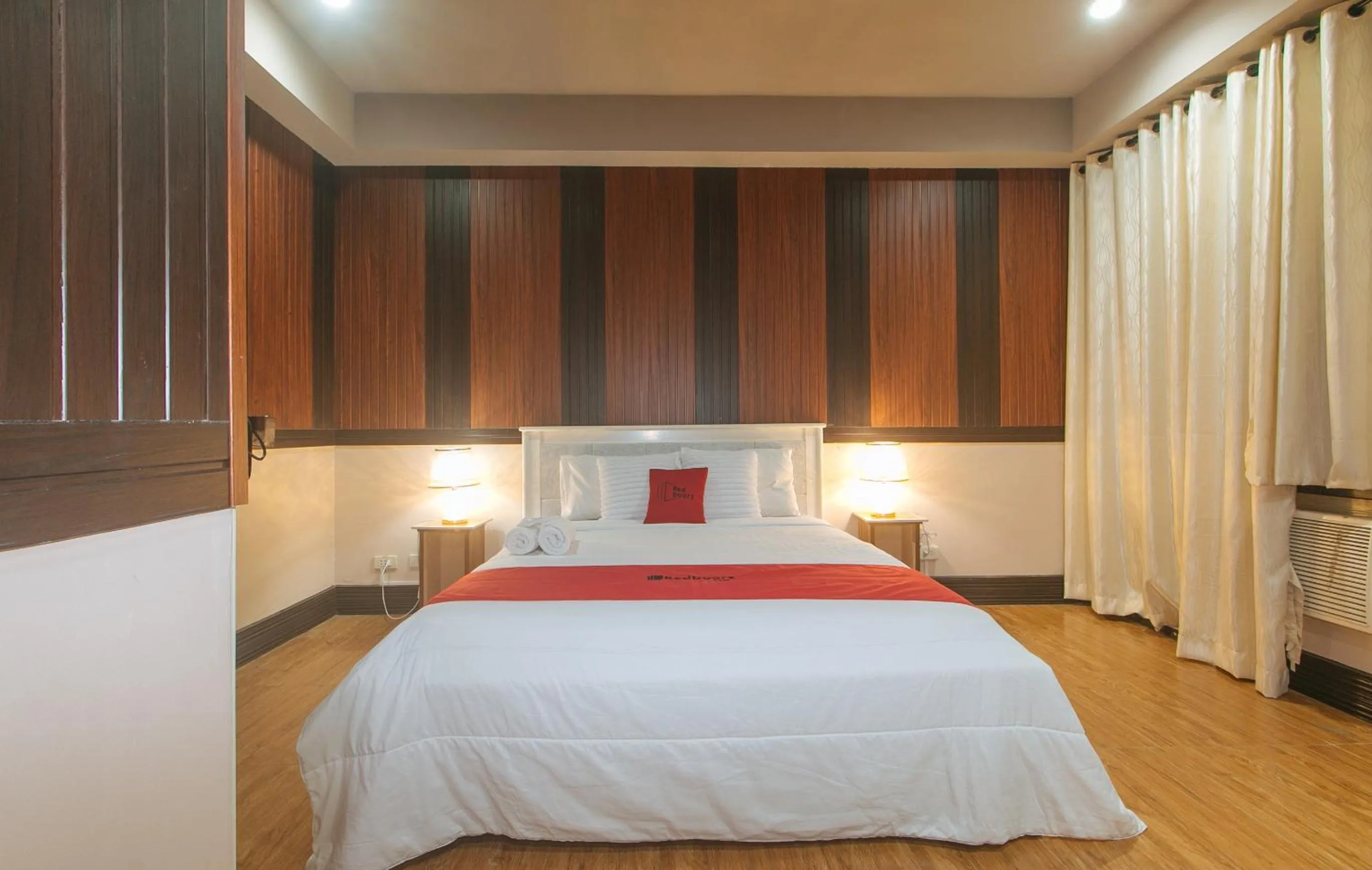 Bed in RedDoorz Plus at Canley Residential