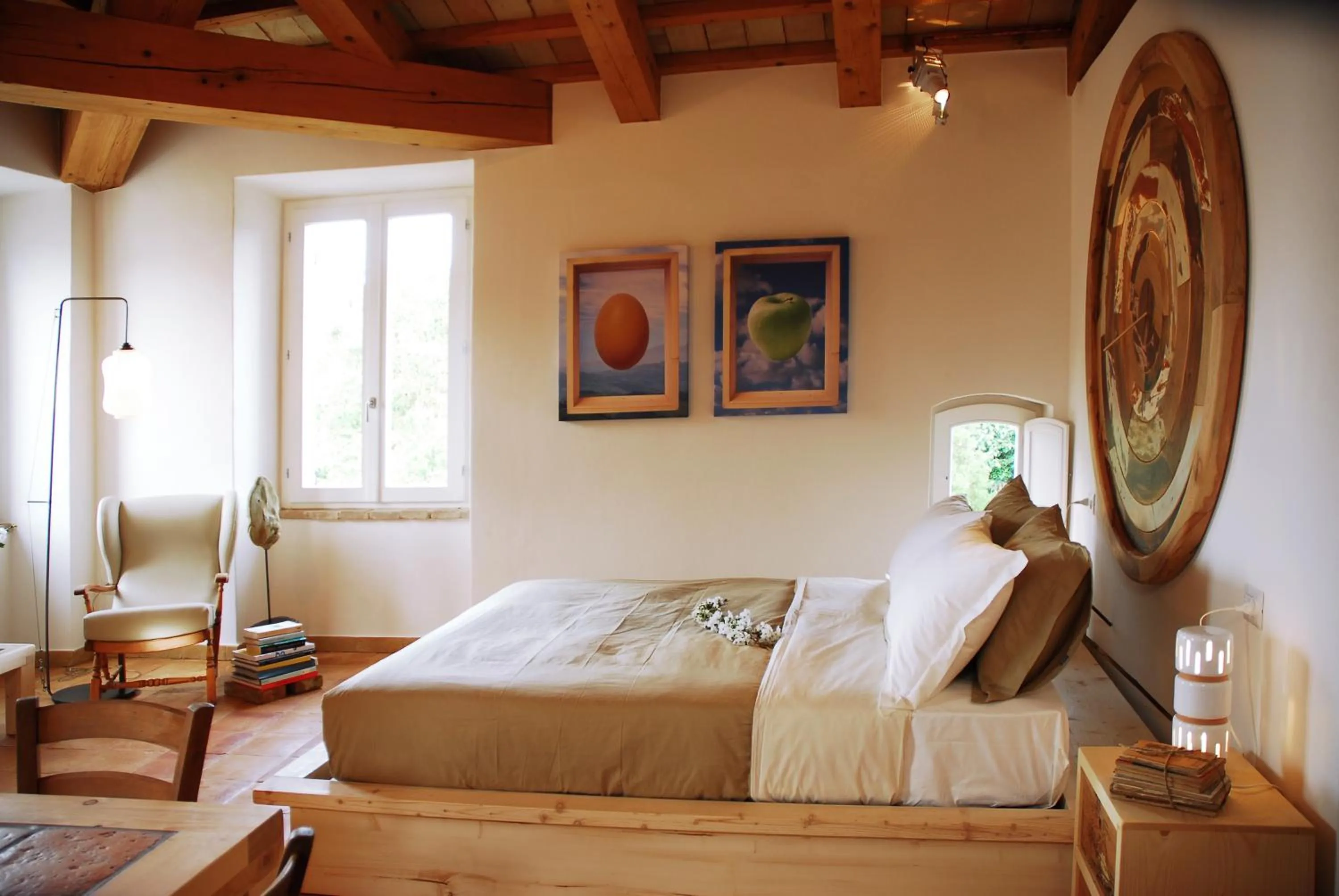 Decorative detail in Castello di Granarola Relais - Adults Friendly -