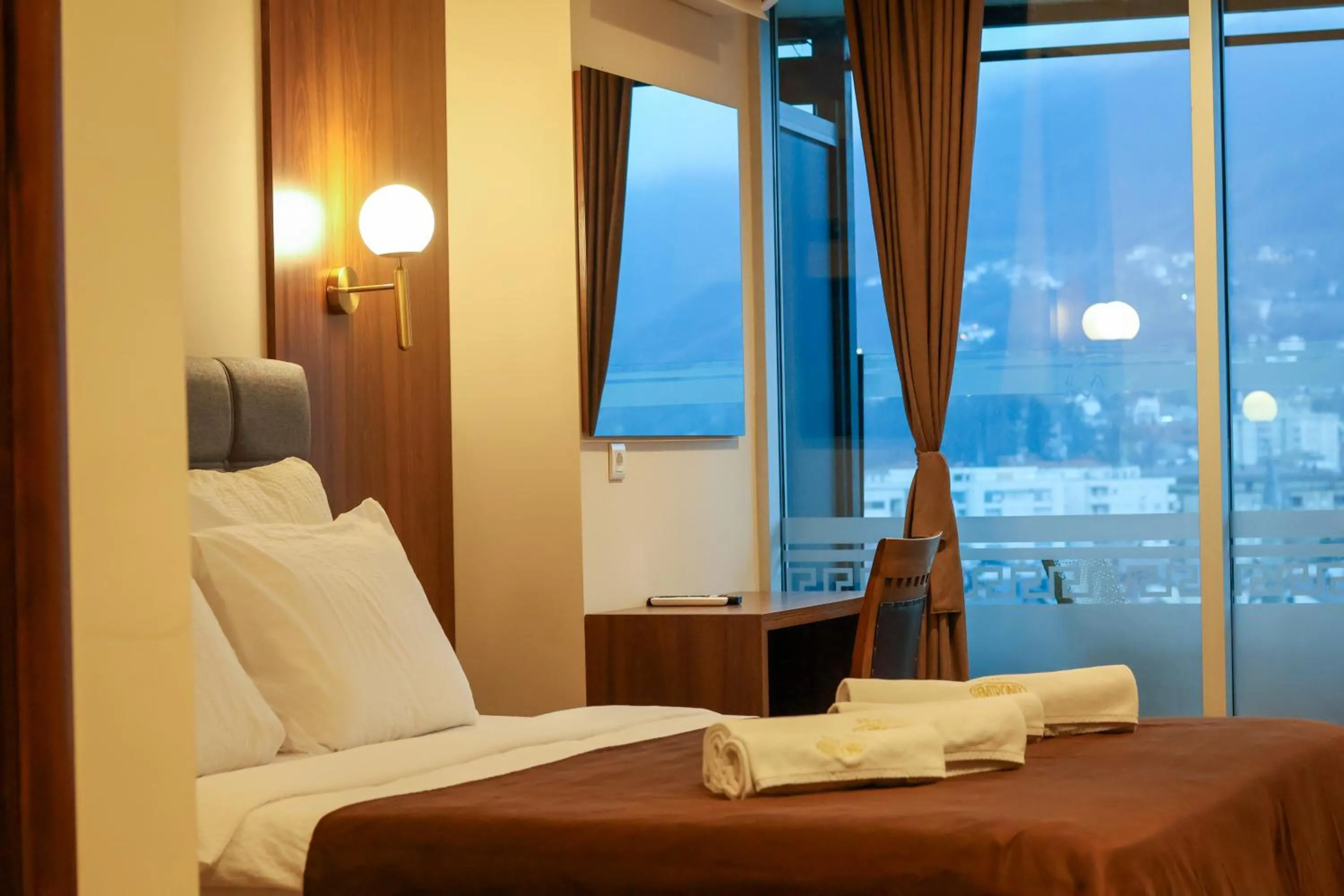 Bed in Hotel Semitronix