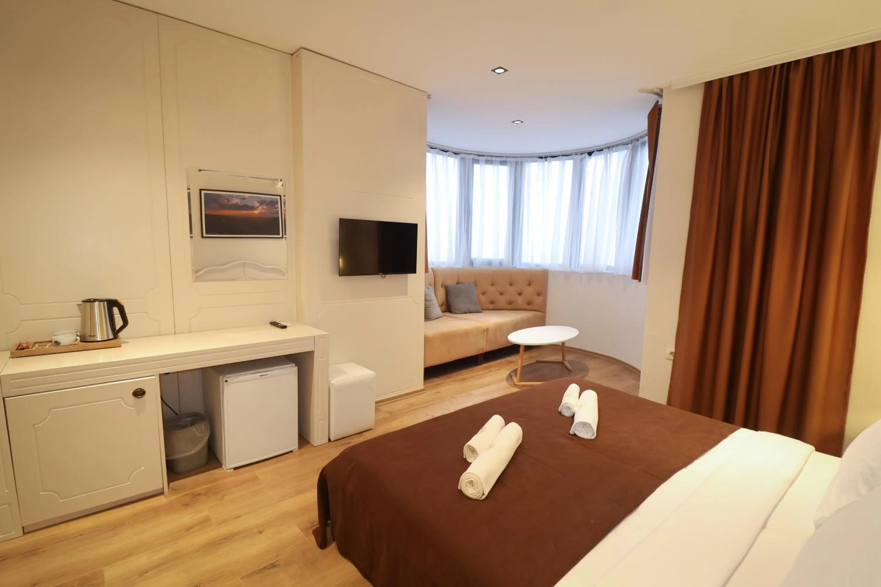 Bed in Hotel Semitronix