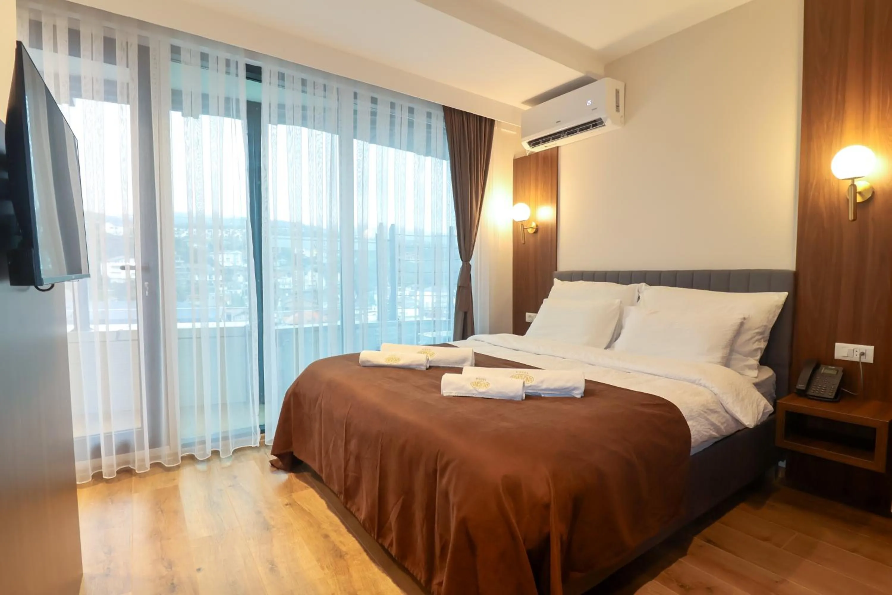 Bed in Hotel Semitronix