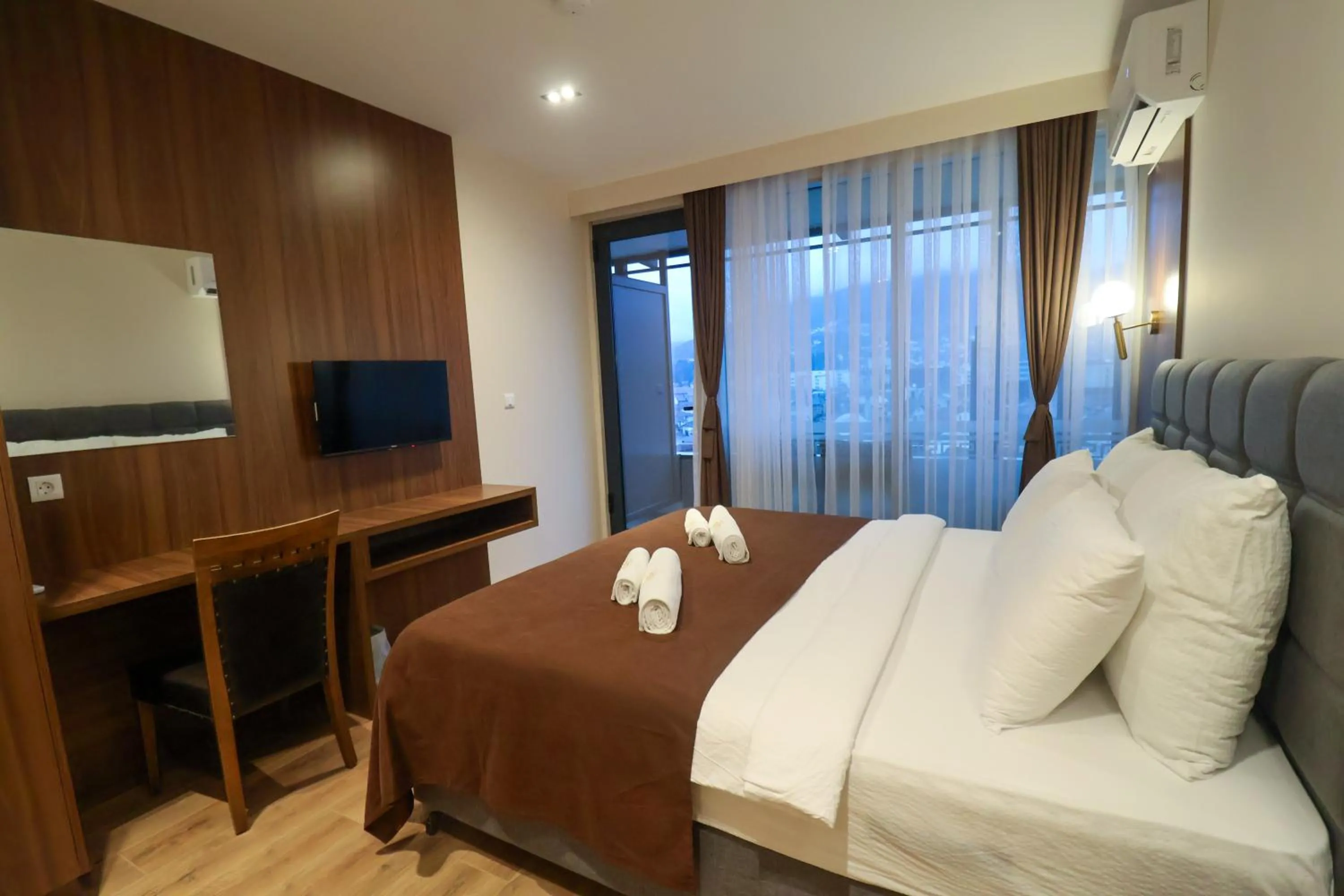 Bed in Hotel Semitronix