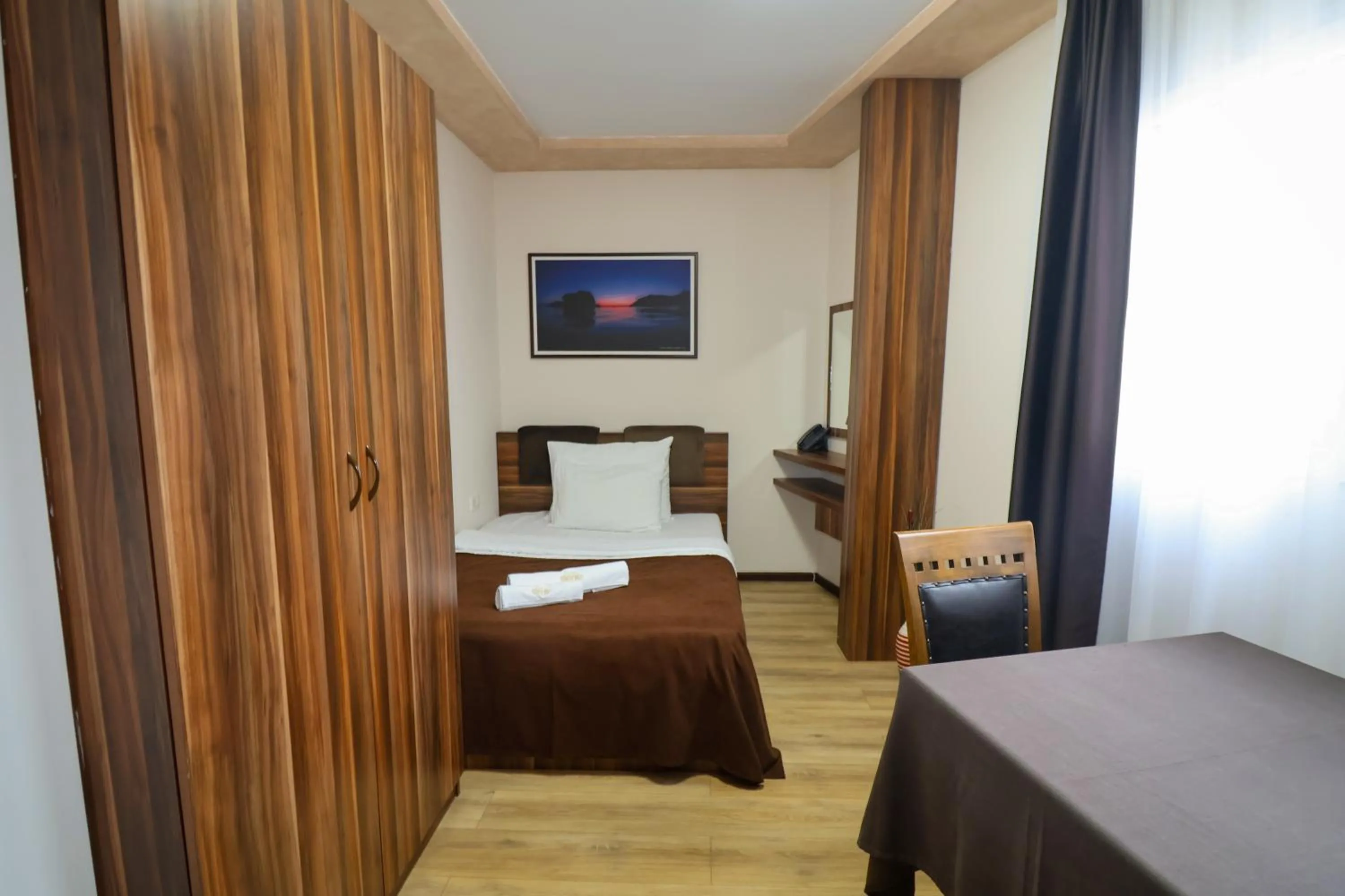Bed in Hotel Semitronix