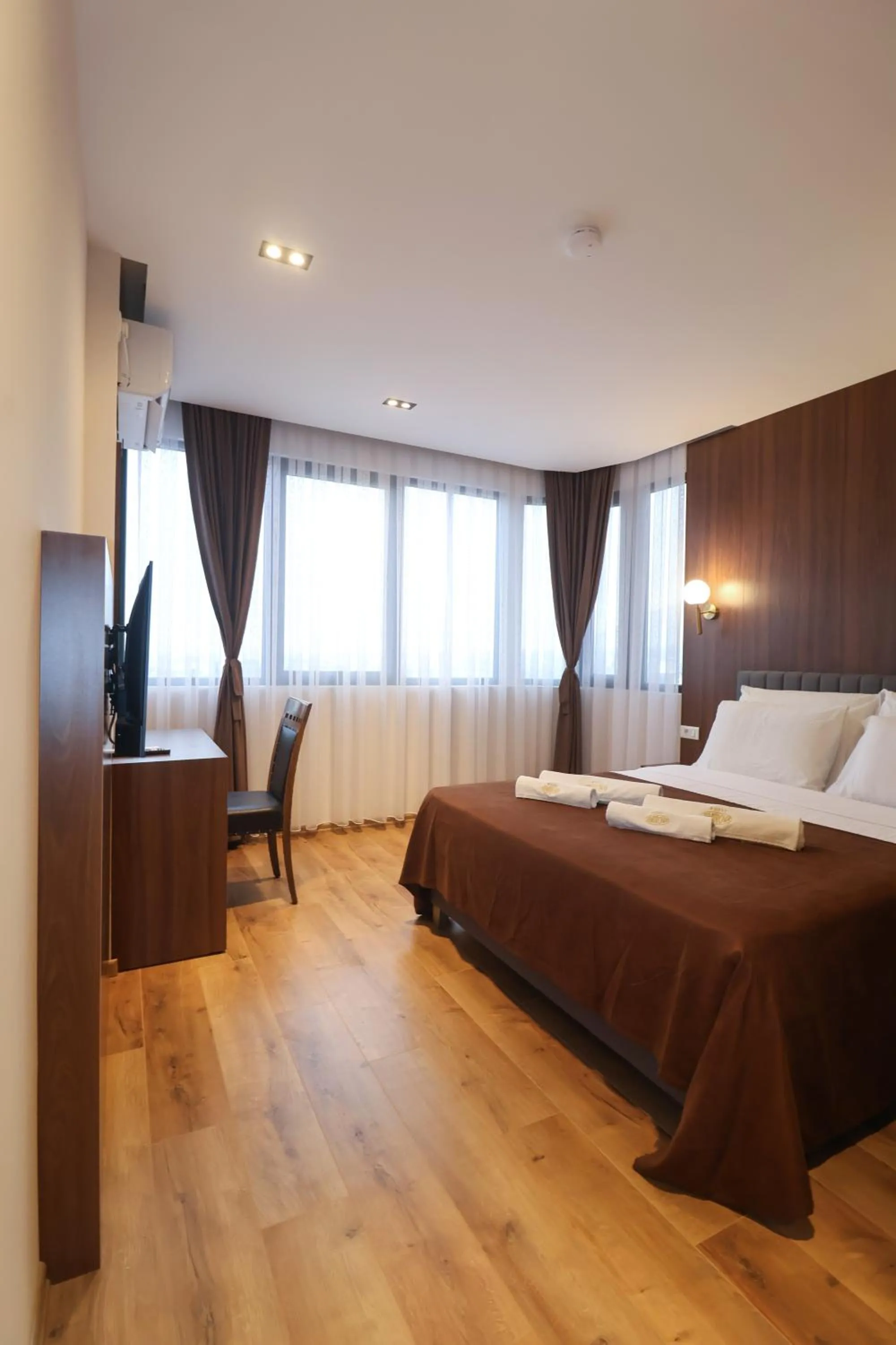Bed in Hotel Semitronix